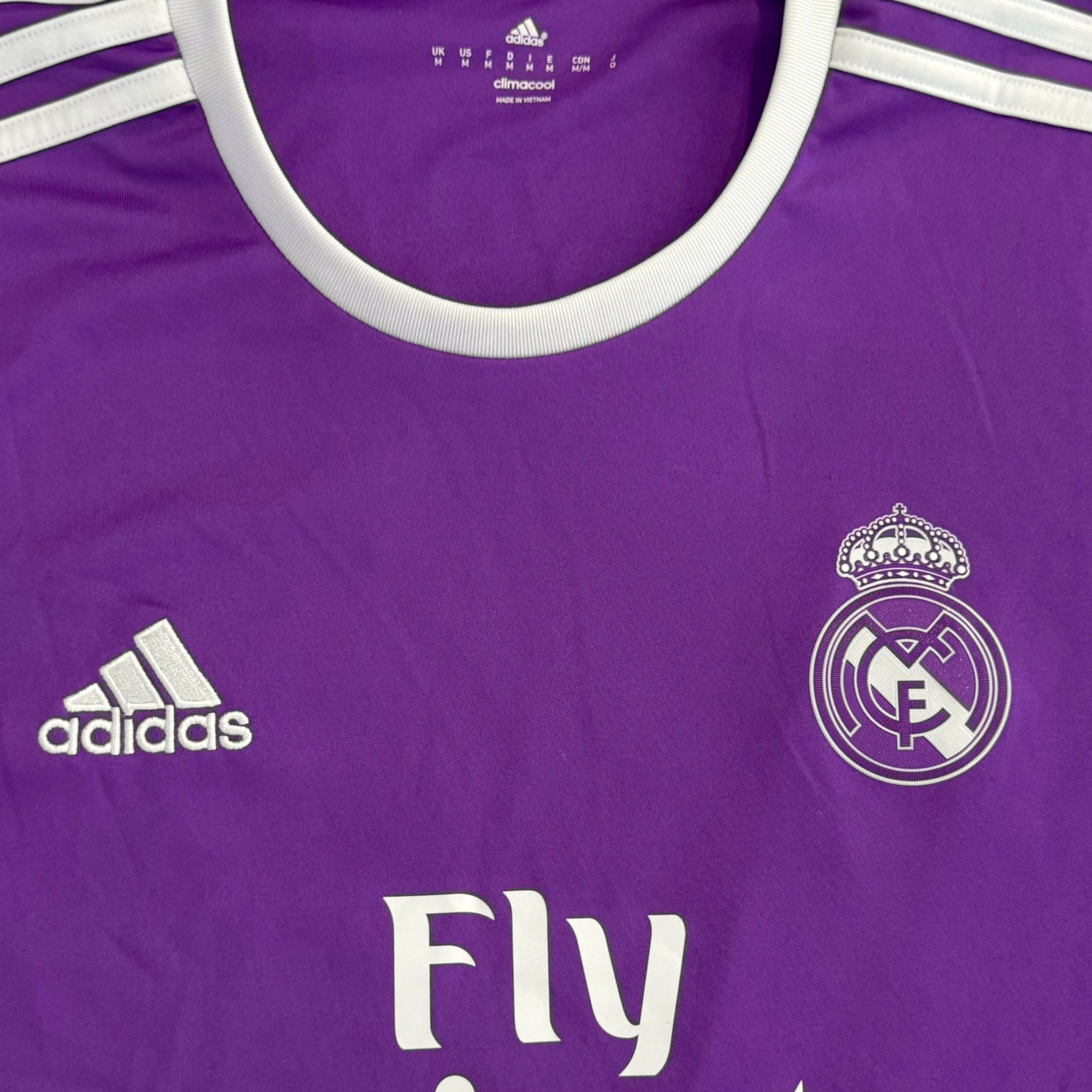 Real Madrid 2016/17 Away - Isco 22 (Medium)