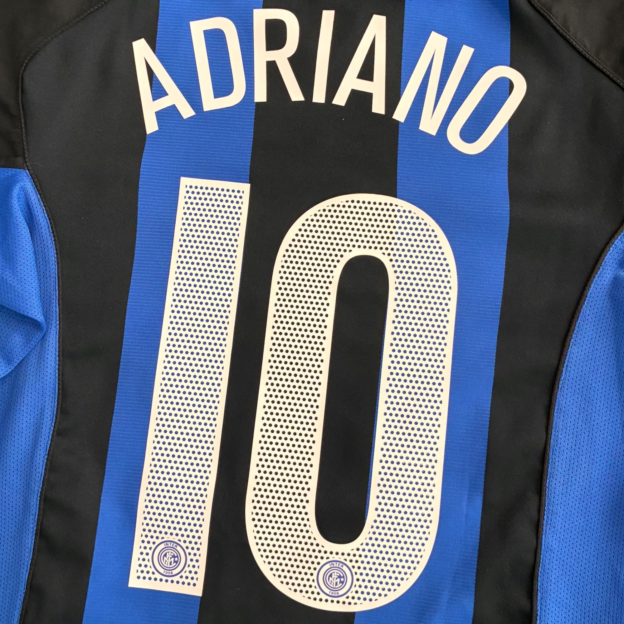 Inter 2004/05 Home Adriano 10