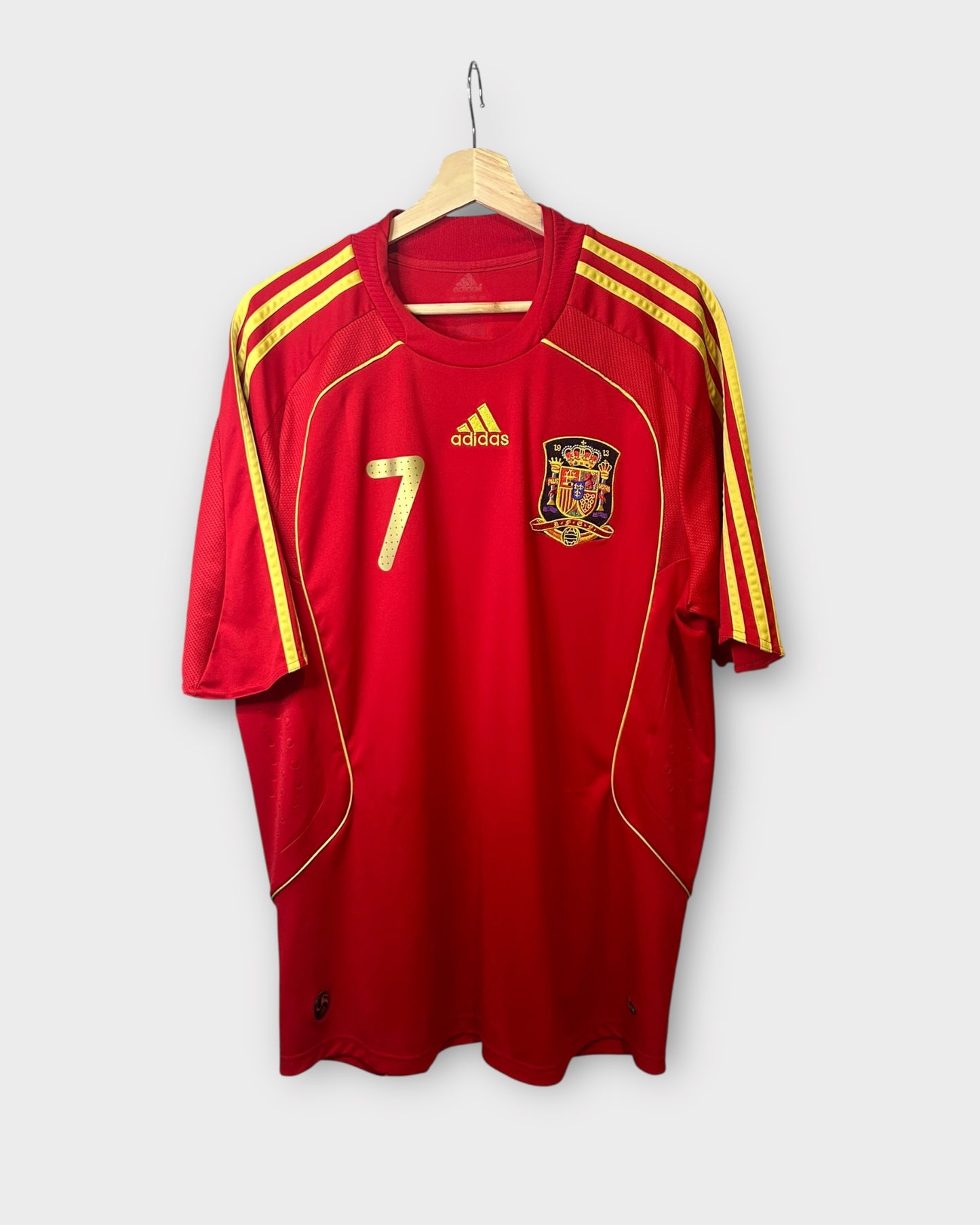 Spain 2008 Home - David Villa 7 (Large)
