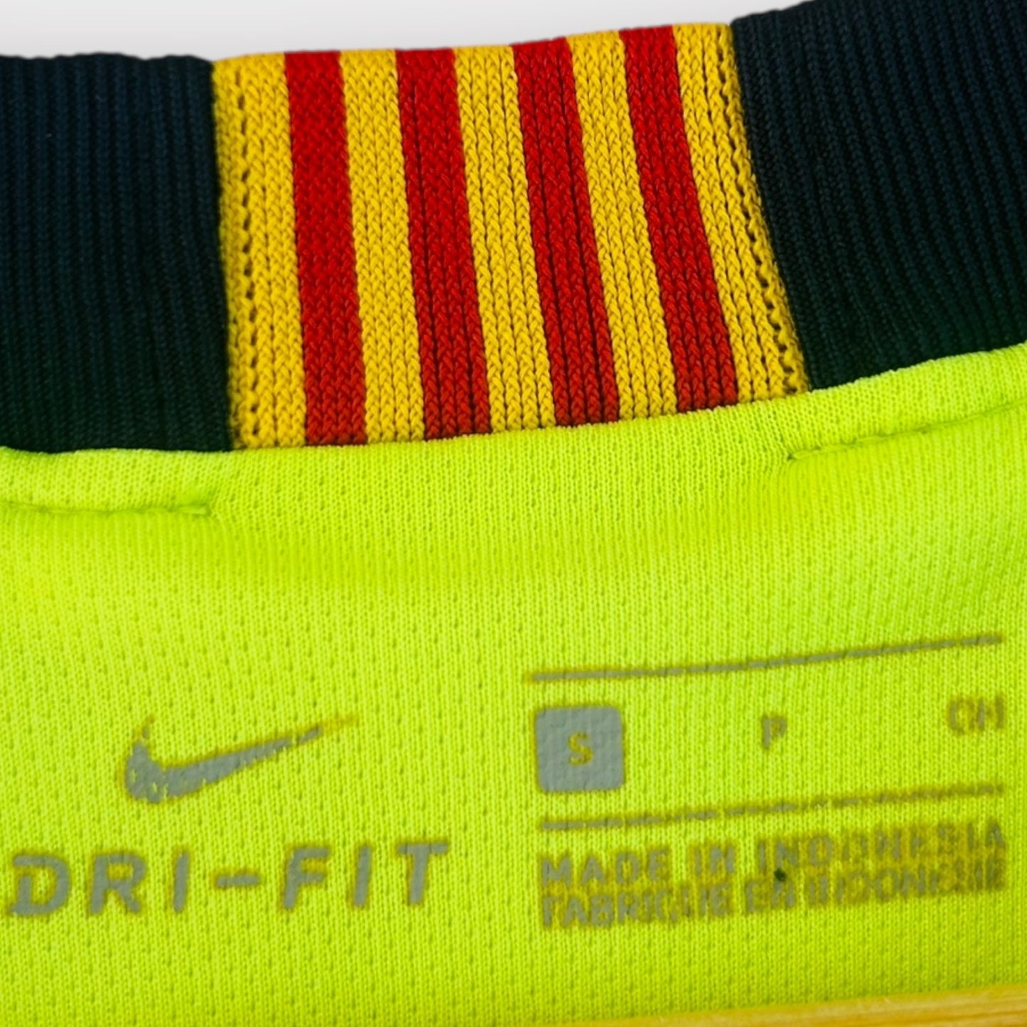 FC Barcelona 2018/19 Away - Messi 10 (Small)