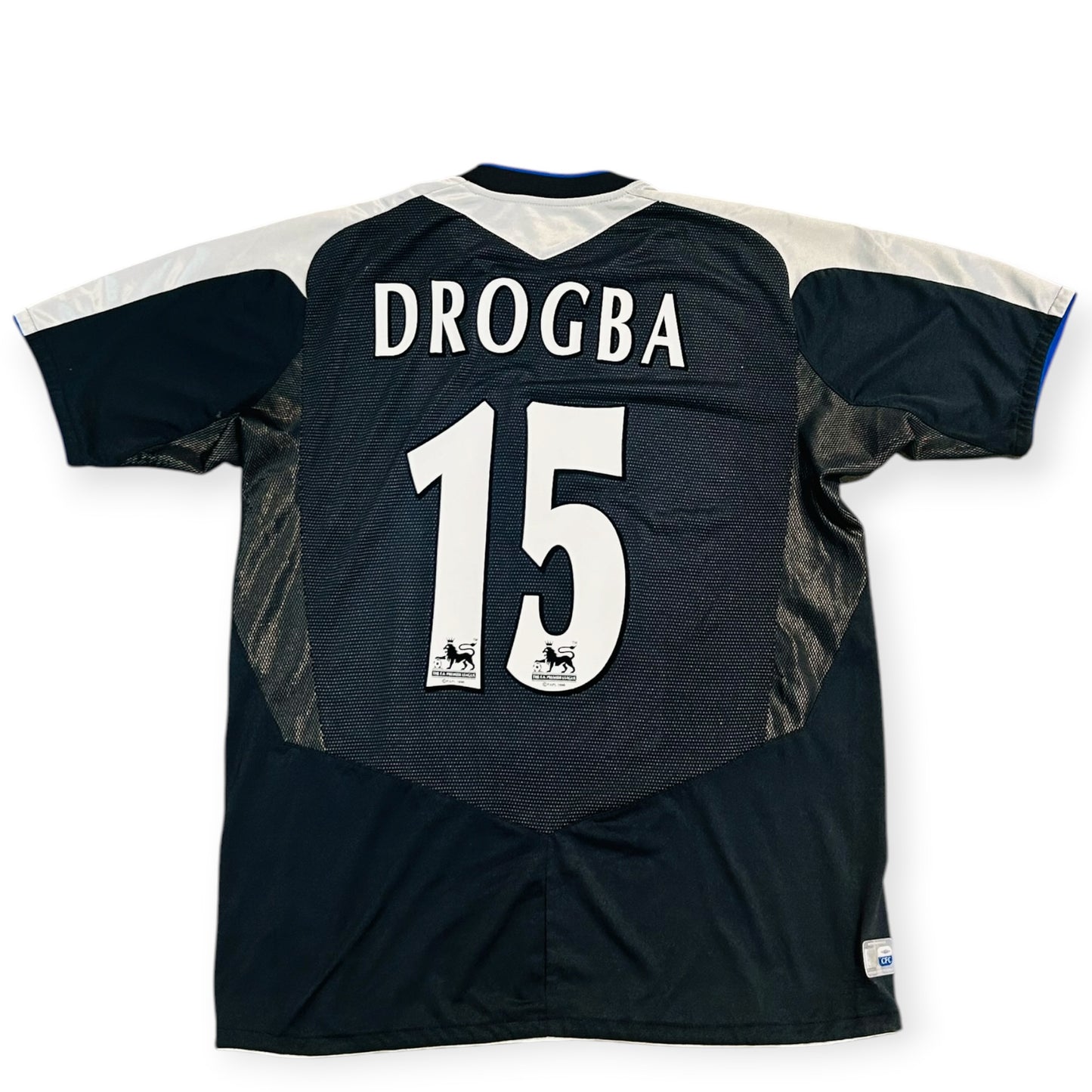 Chelsea FC 2004/05 Away - Drogba 15 (Large) - KITLAUNCH