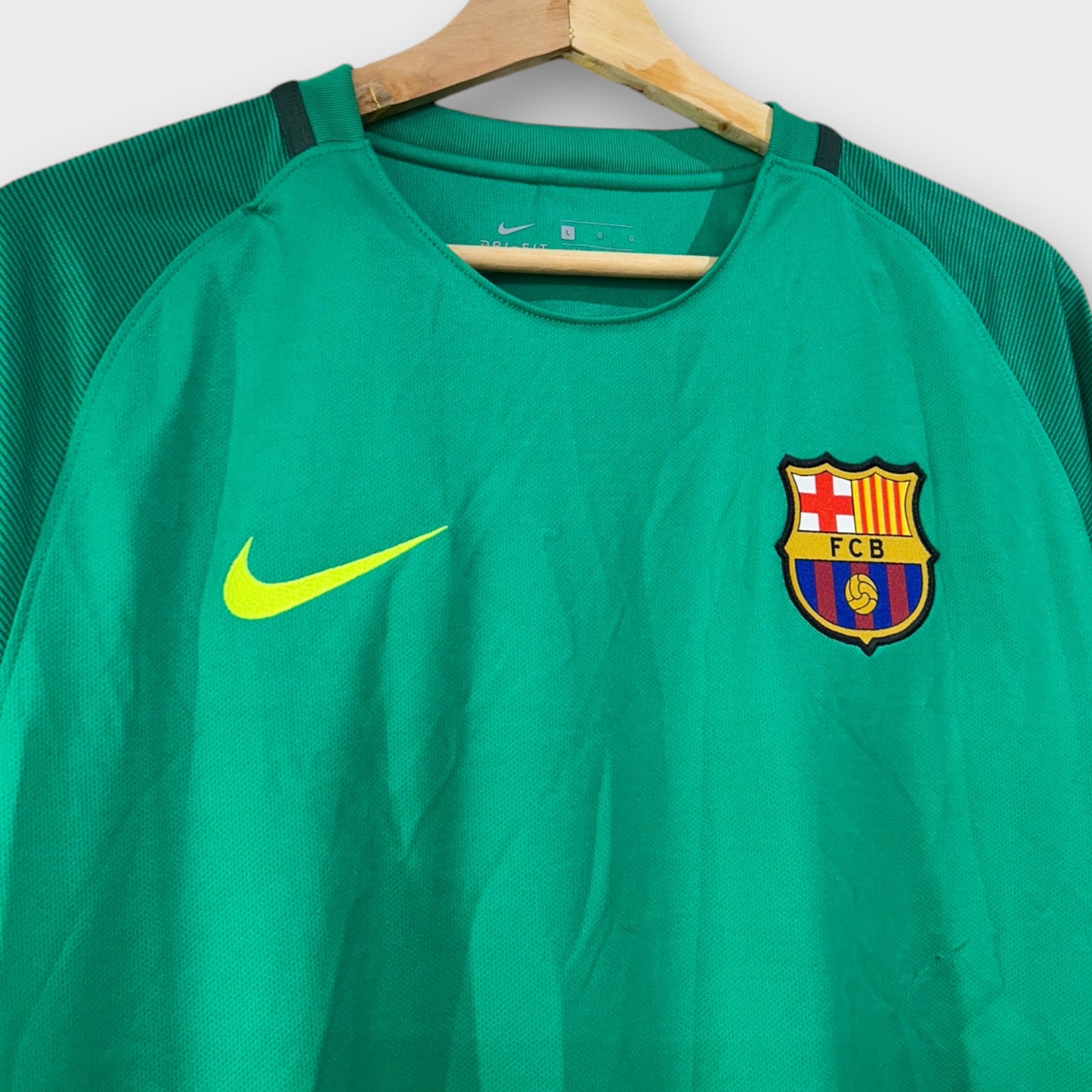 FC Barcelona 2016-17 GK Shirt (Large)