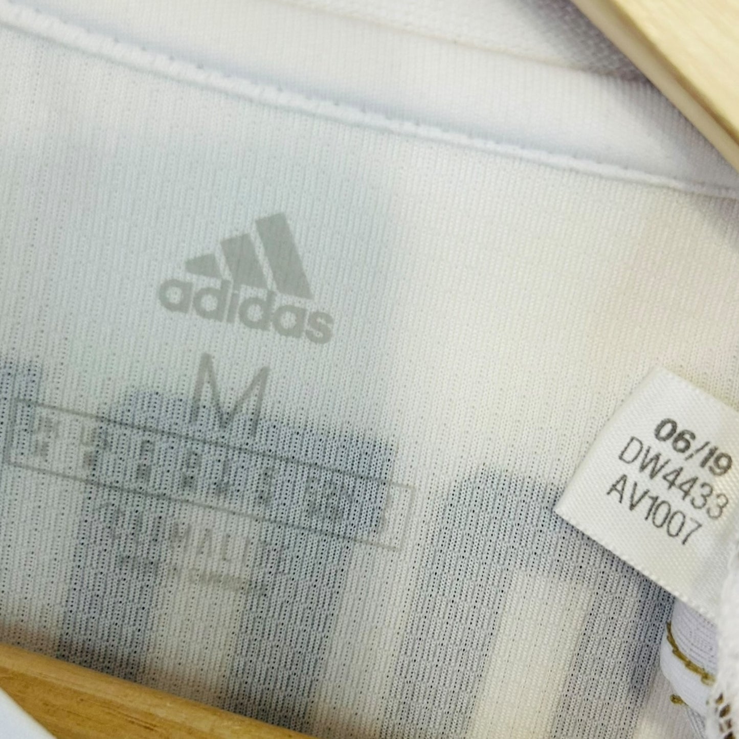 Real Madrid 2019/20 Home - Modric 10 (Medium)