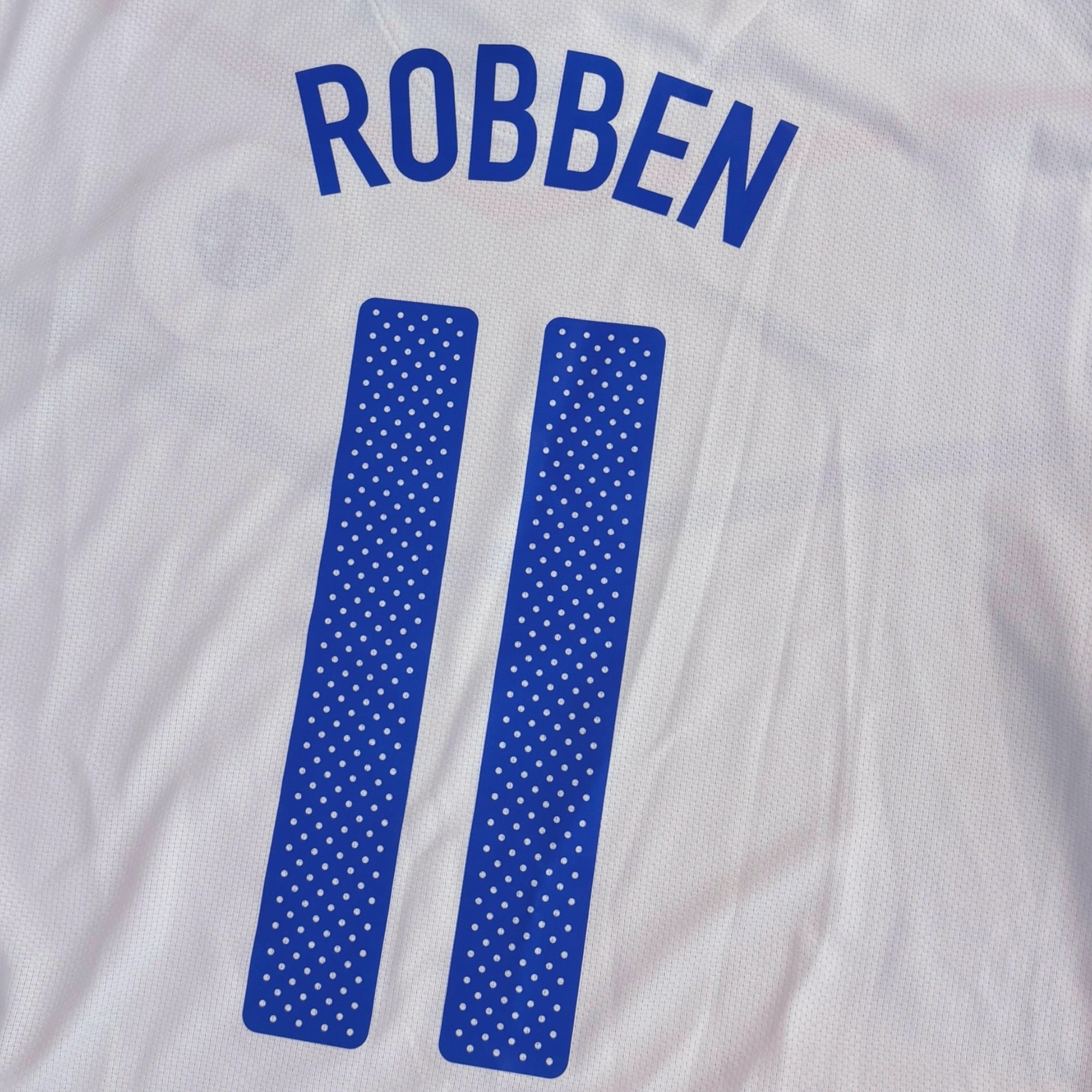 Netherlands 2010 Away - Robben 11 (Large)
