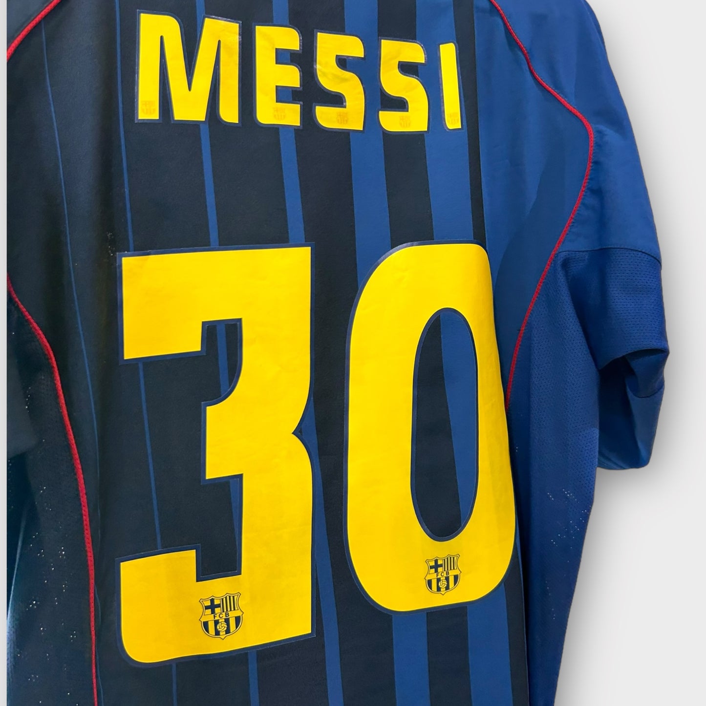 FC Barcelona 2004/05 Away Shirt - Messi 30 (XL)