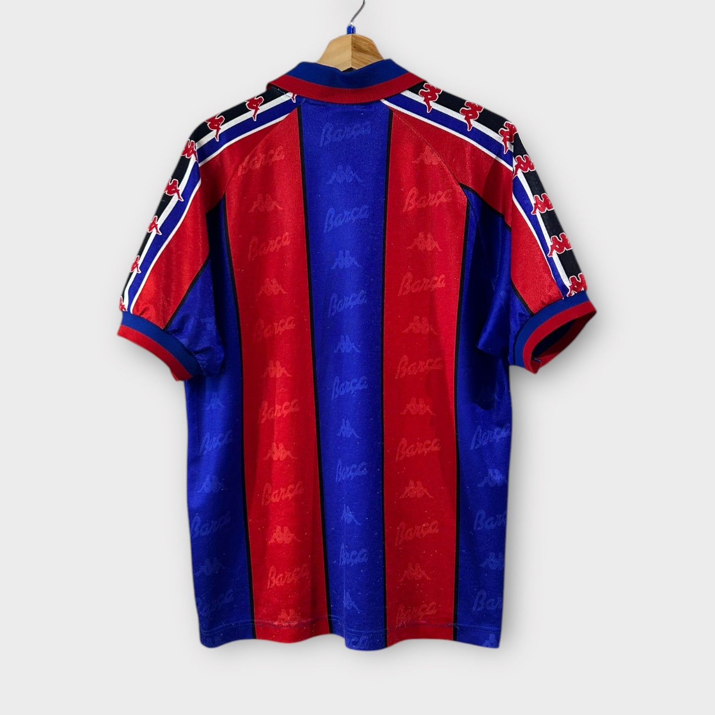 FC Barcelona 1995/97 Home (Medium)