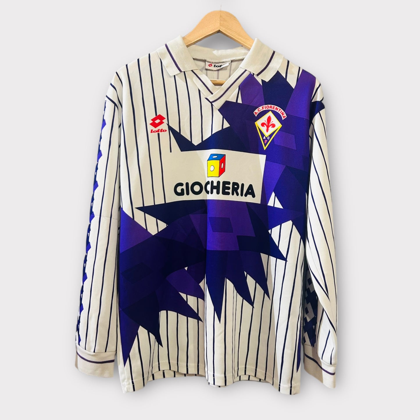 Fiorentina 1992/92 Away Shirt - Batistuta #9 (Medium)