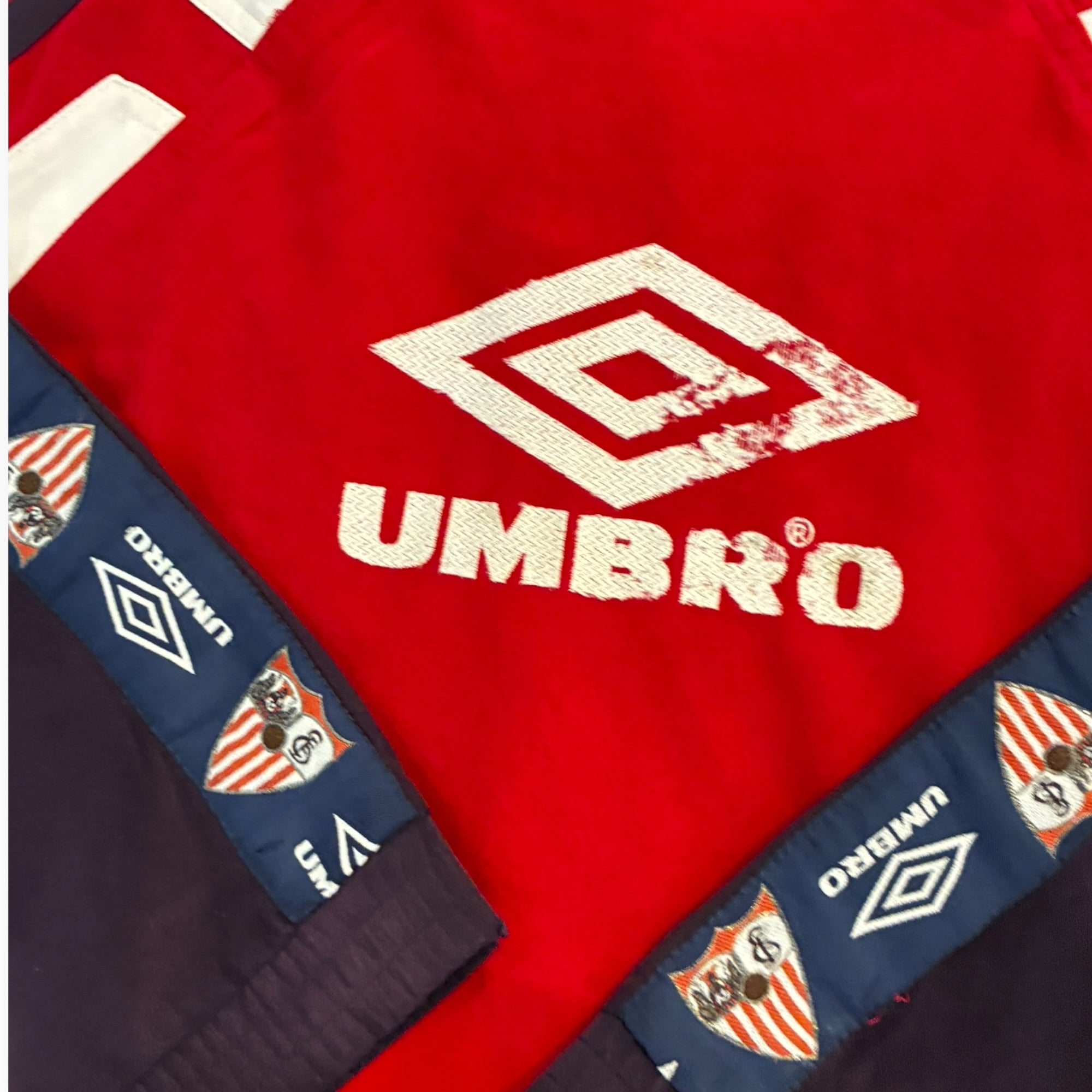 Sevilla 1998/99 Umbro Anthem Jacket (Medium)
