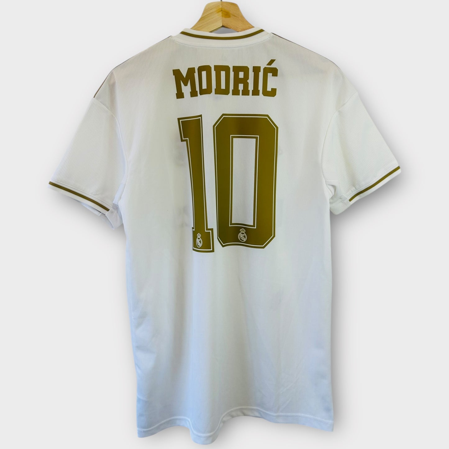 Real Madrid 2019/20 Home - Modric 10 (Medium)