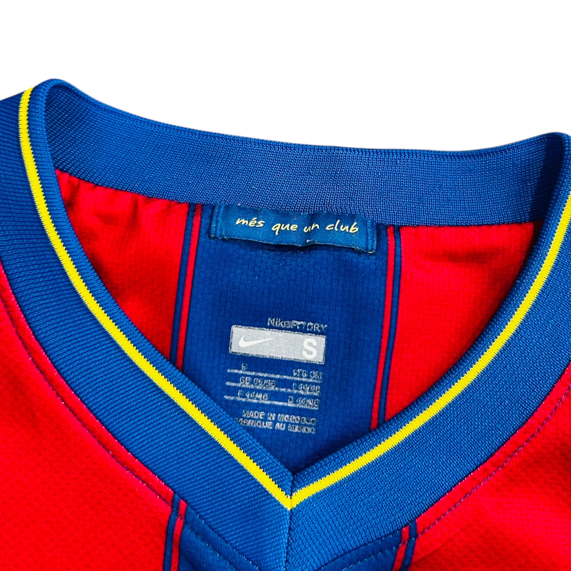 FC Barcelona 2009/10 Home - Piqué 3 (Small)