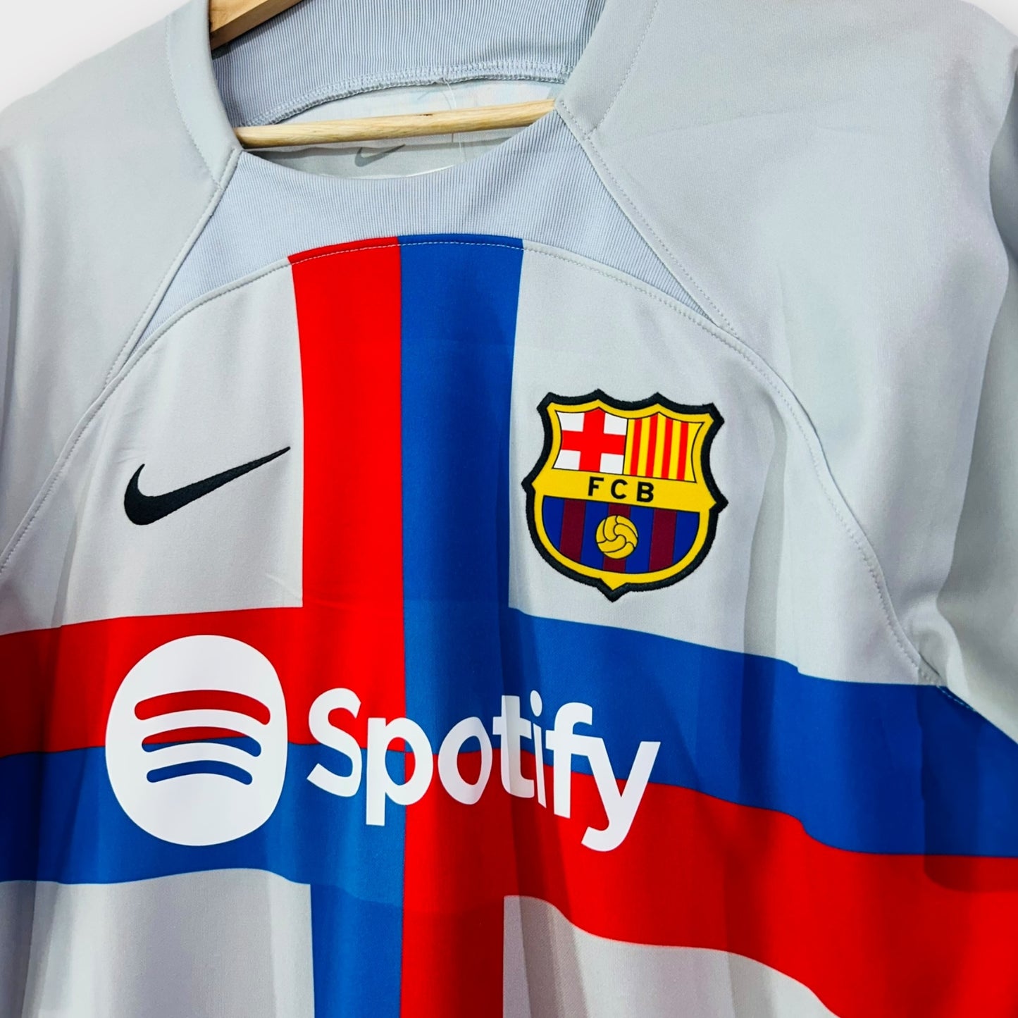 FC Barcelona Femini 2022-23 Away - Paredes 2 (Large)