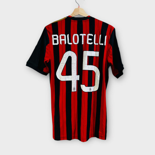 AC Milan 2013/14 Home - Balotelli 45 (Small)