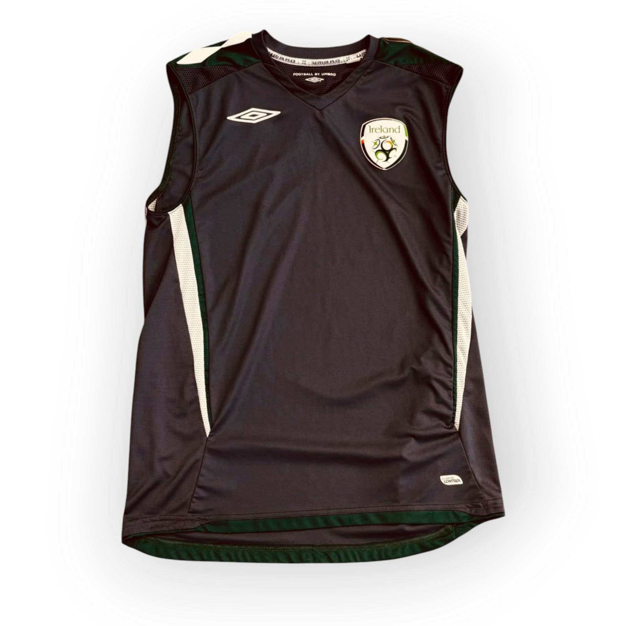 Ireland 2003 Umbro Vest (Large)