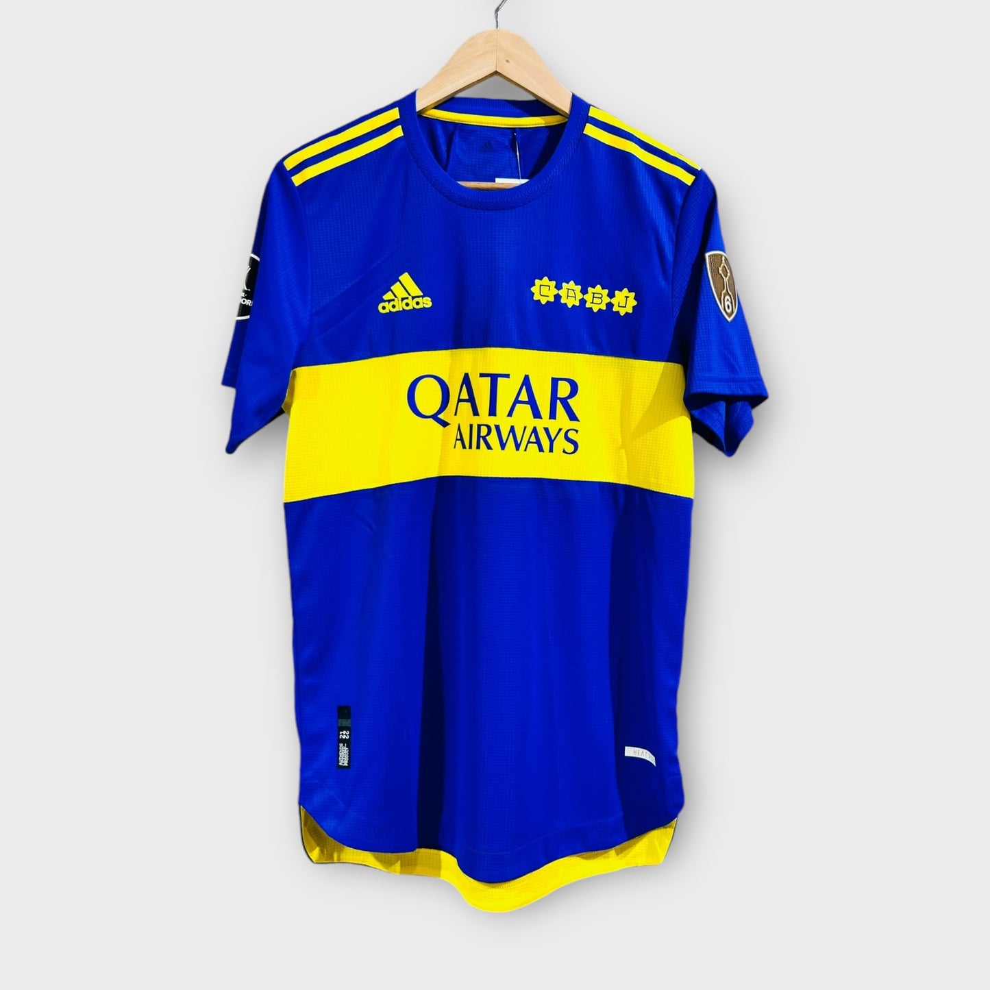 Boca Juniors 2022 Heat RDY Home Shirt - Varela 33 (Small)