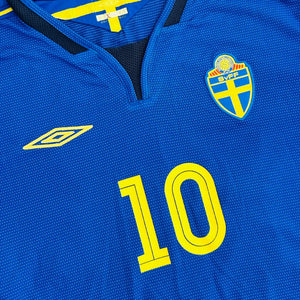 Sweden 2004/06 Away - Ibrahimovic 10 (Large) - KITLAUNCH