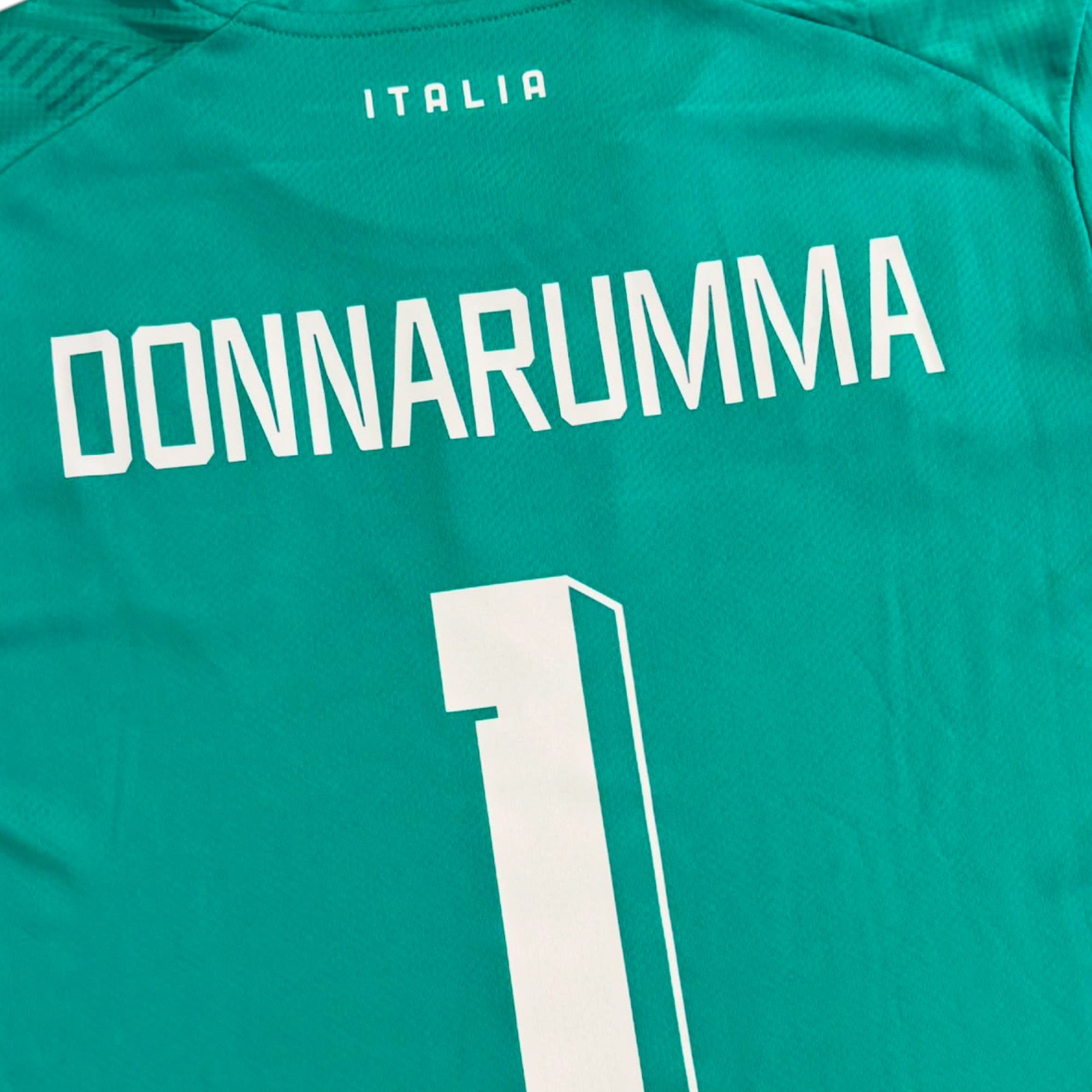 Italy 2022 GK - Donarumma 1 *NEW* (Large)