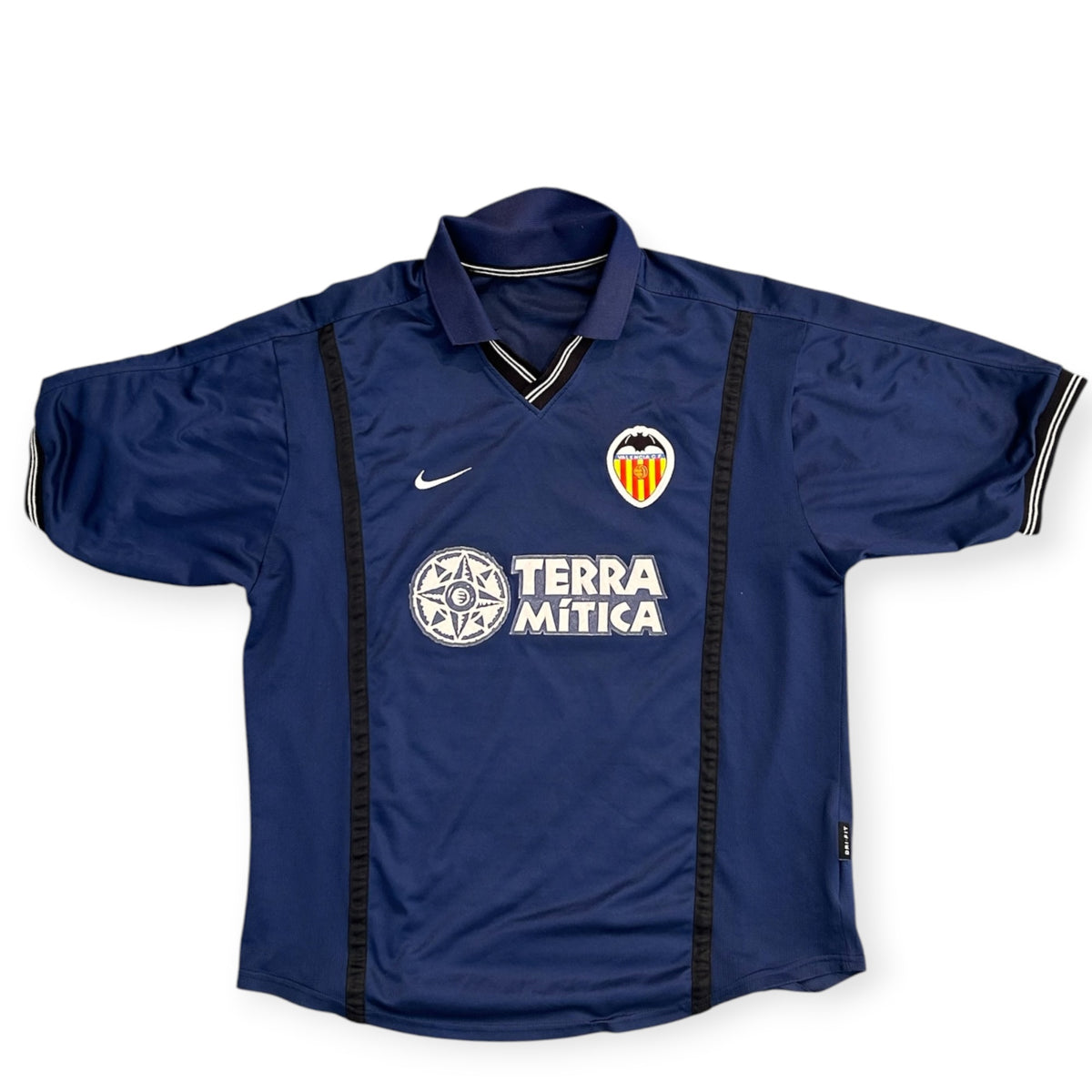 Valencia 2000/01 Away - Aimar 22 (Medium)