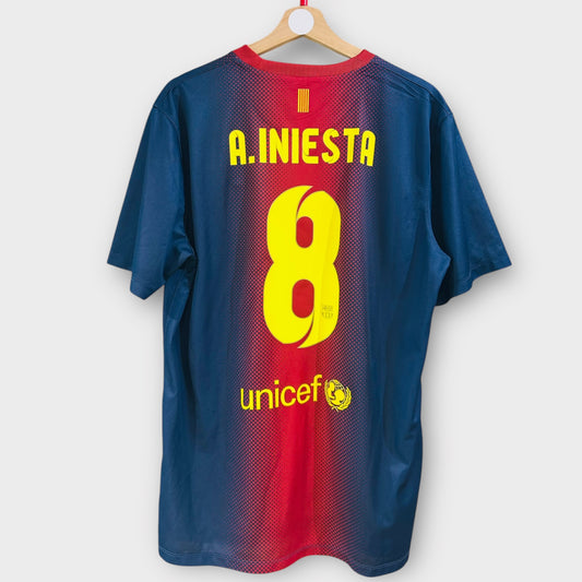 FC Barcelona 2012/13 Home - Iniesta 8 (Large)