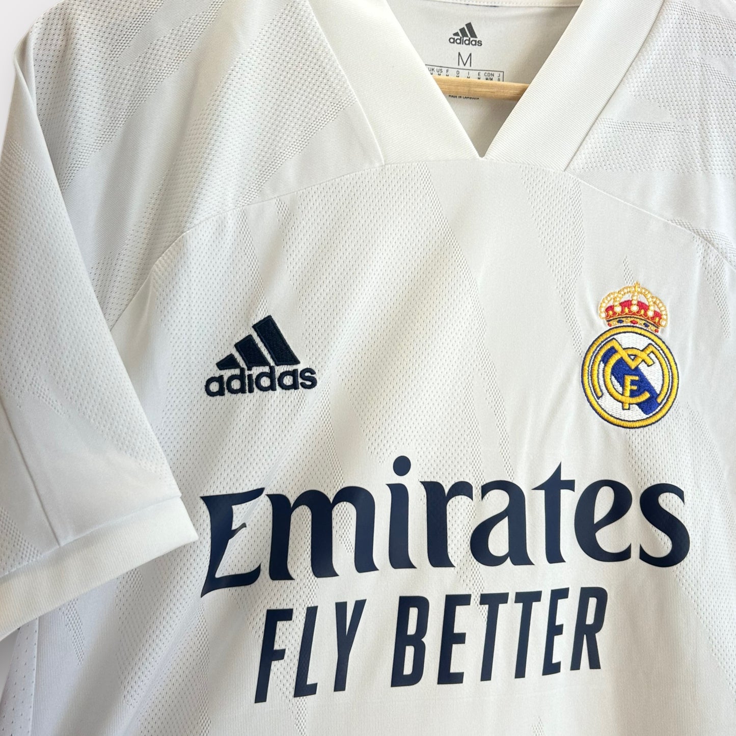 Real Madrid 2020/21 Home Shirt (Medium)