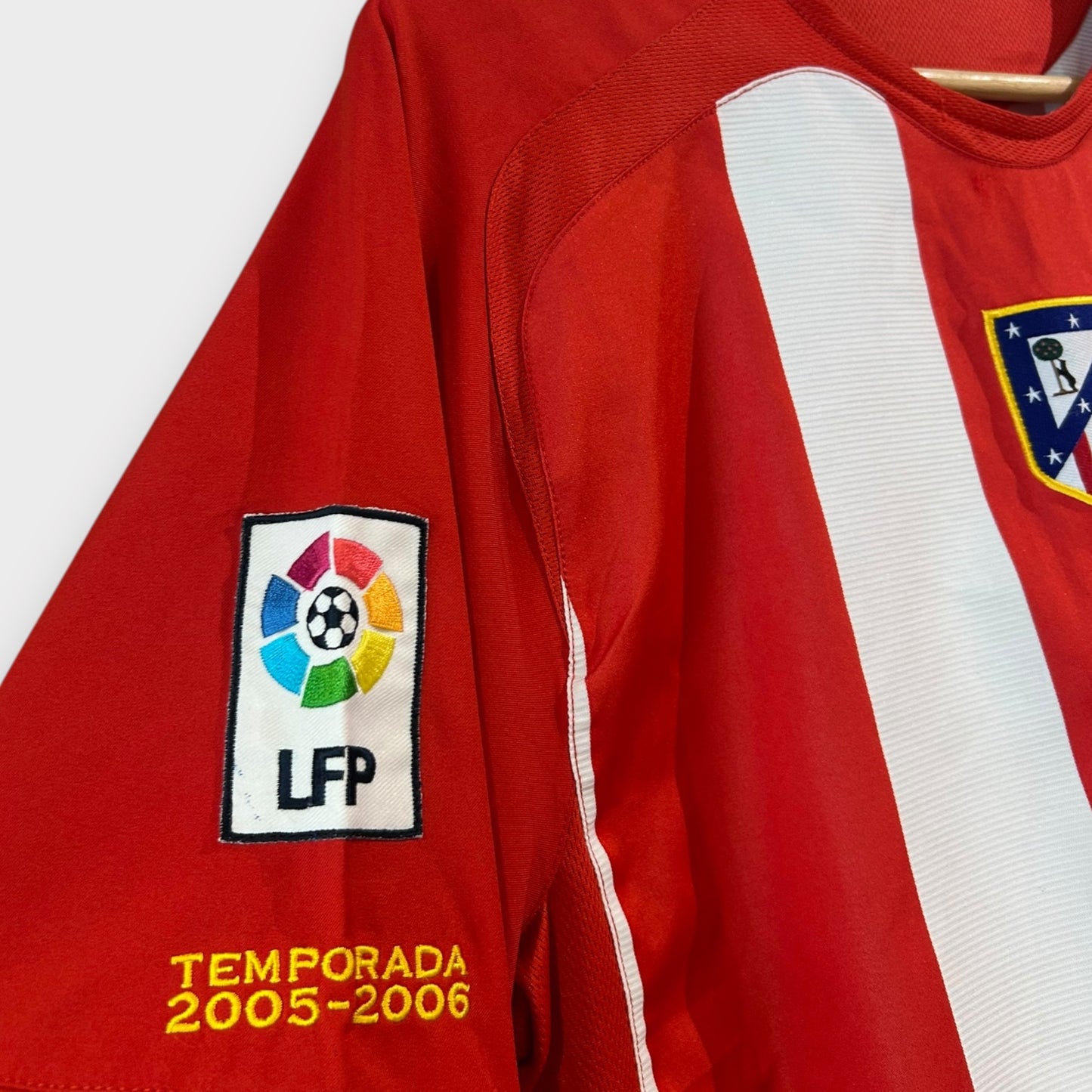 Atlético de Madrid 2005/06 Home (Medium)