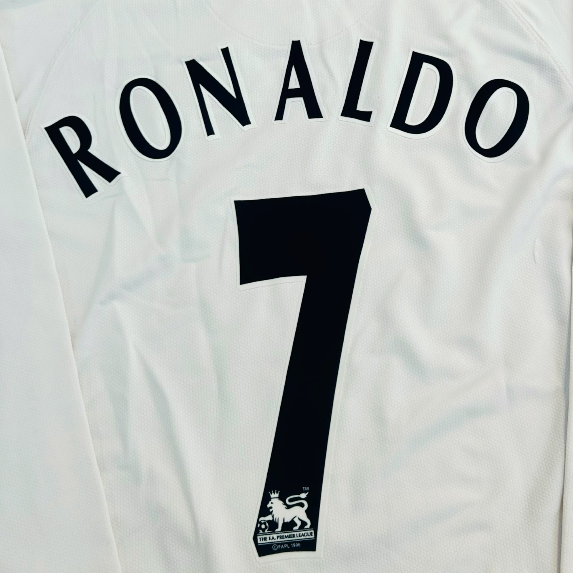 Manchester United FC 2006/07 Away Long Sleeve - Ronaldo 7 (Small) - KITLAUNCH