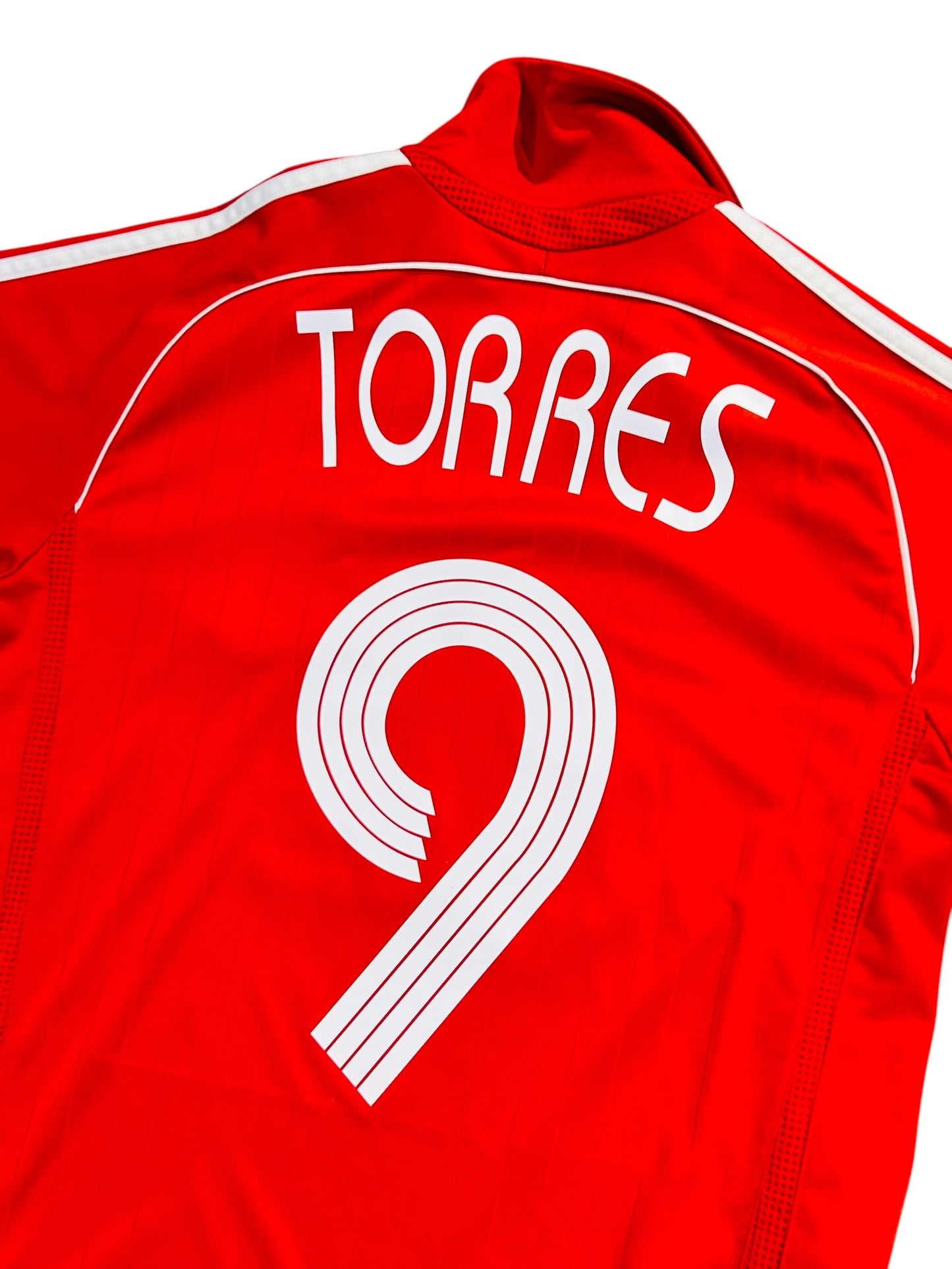 Liverpool 2006/08 Home - Torres 9 (Small)