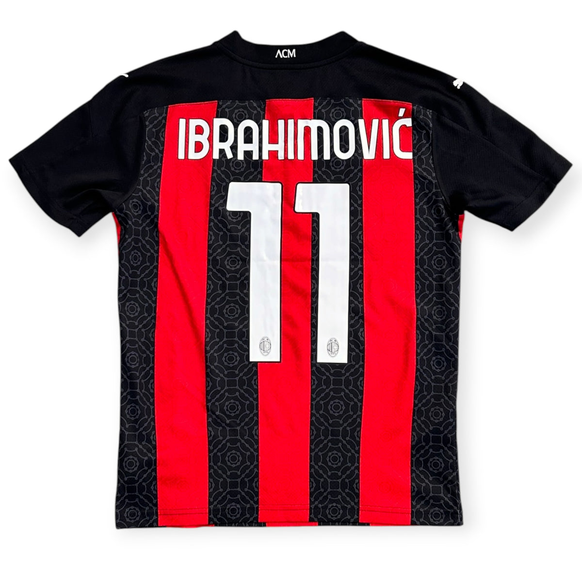 AC Milan 2020/21 Home - Ibrahimovic 11 (Small) - KITLAUNCH
