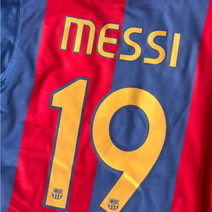 FC Barcelona 2006/07 Home - Messi 19 (Small)