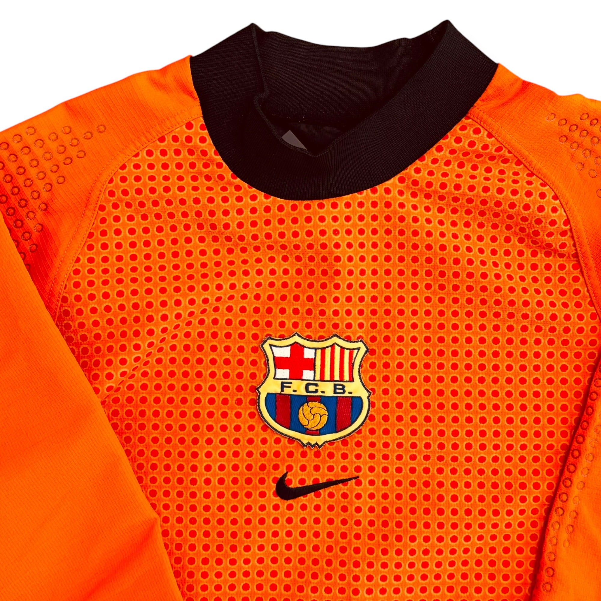 FC Barcelona 2000/01 GK Match Issue - #13 (Small)