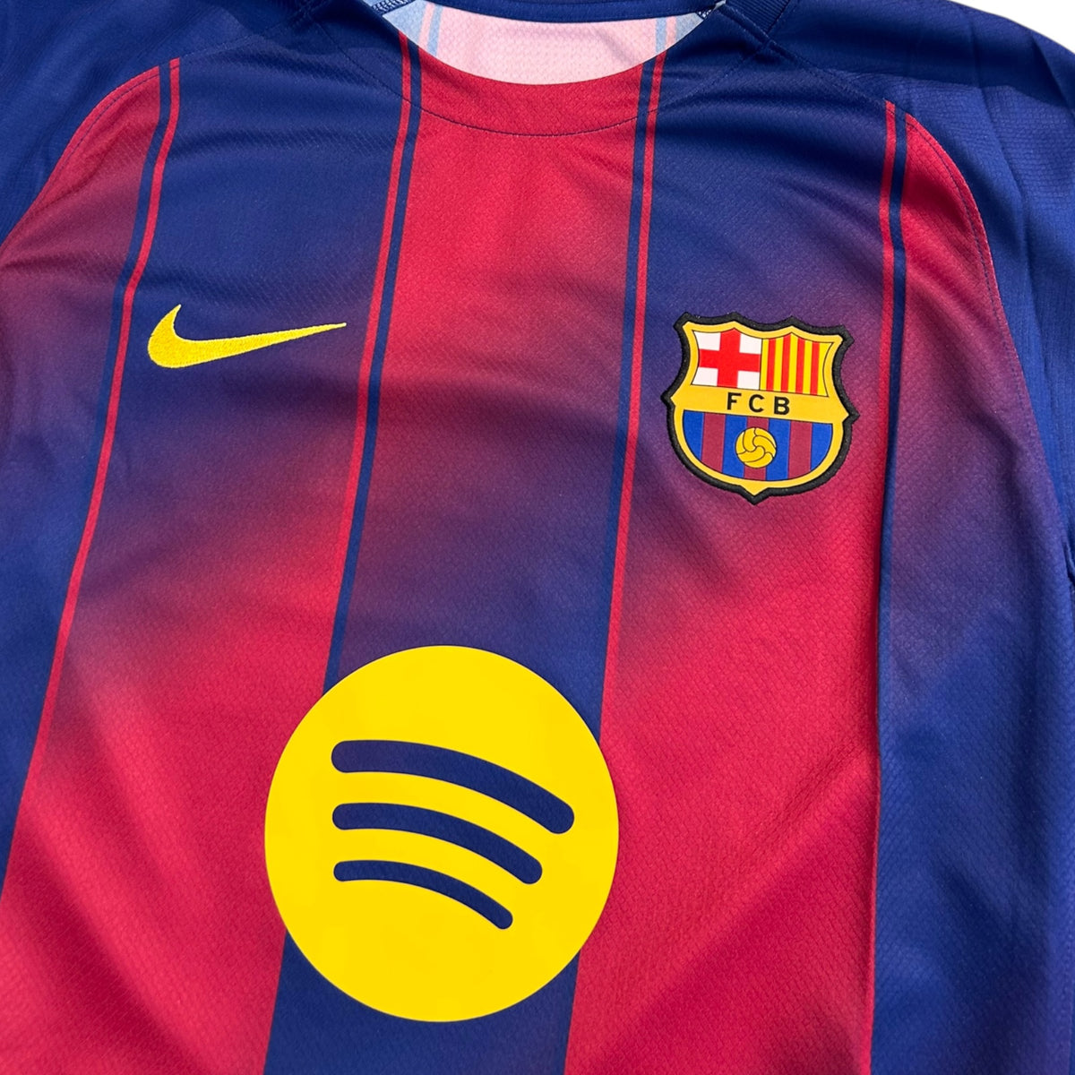 FC Barcelona 2025/26 Home - Gavi 6 (Medium)
