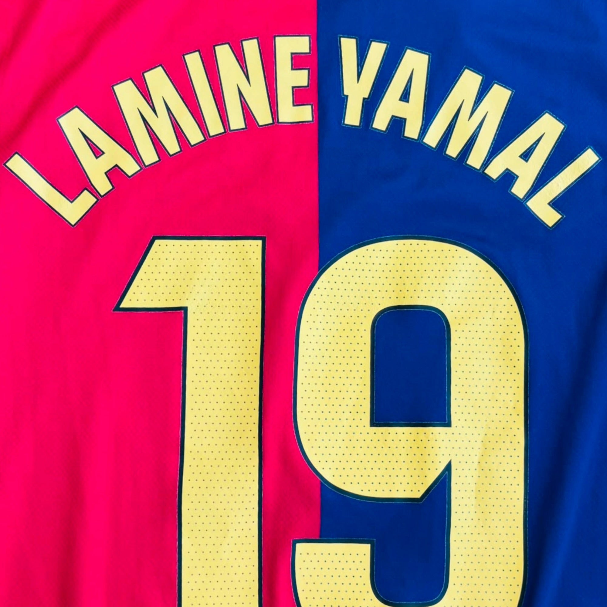 FC Barcelona 2024/25 Home - Lamine Yamal 19 (Small)