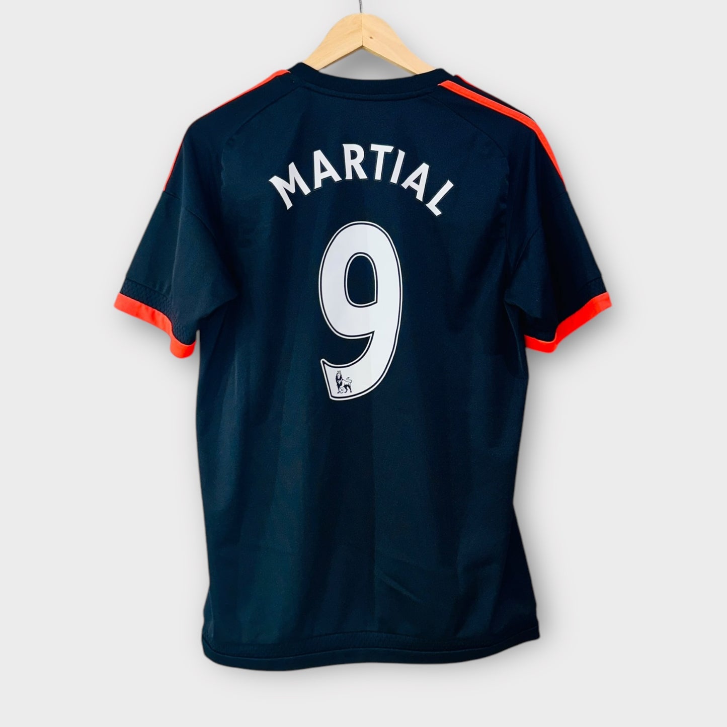 Manchester United 2015/16 3rd Shirt - Martial 9 (Medium)