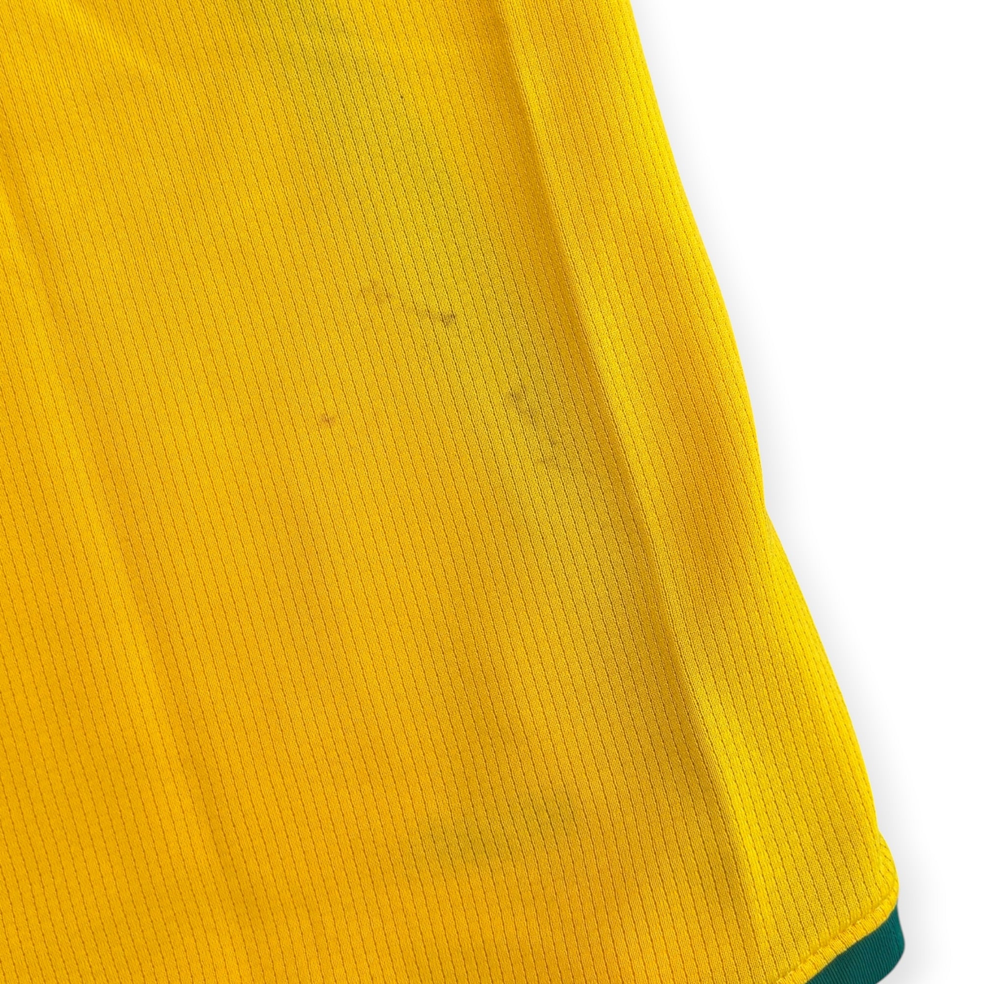 Brazil 2008 Home - Ronaldinho 10 (Small)