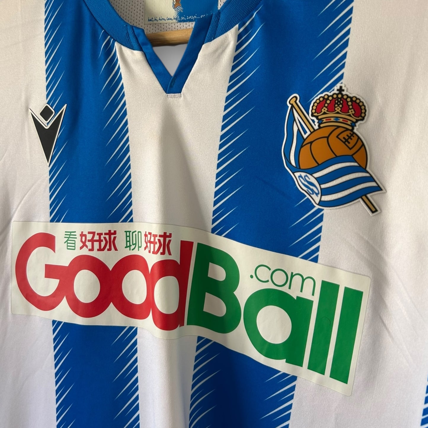 Real Sociedad 2019/20 Home - Isak 19 (Small)