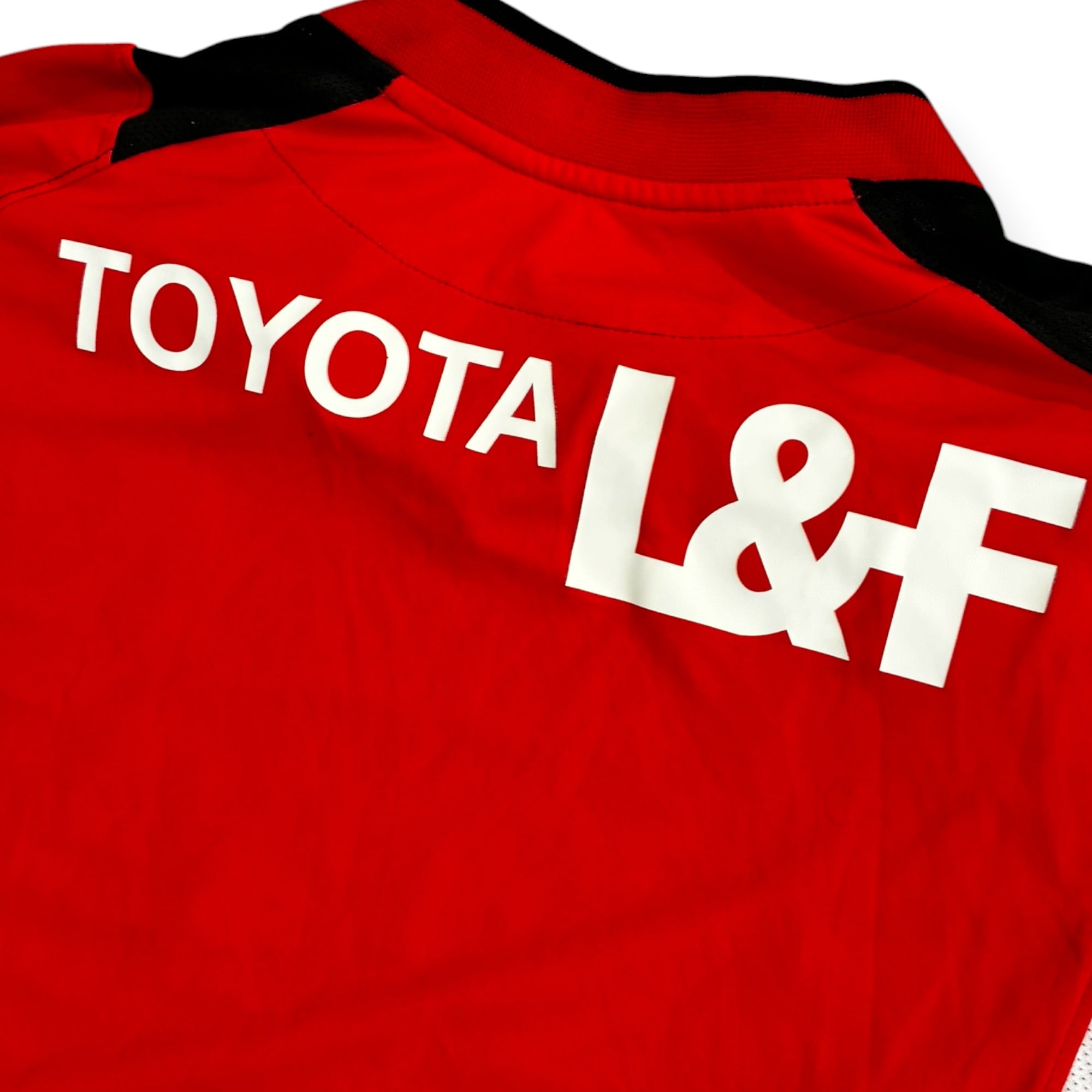 Nagoya Grampus 2005/06 Home (Large)