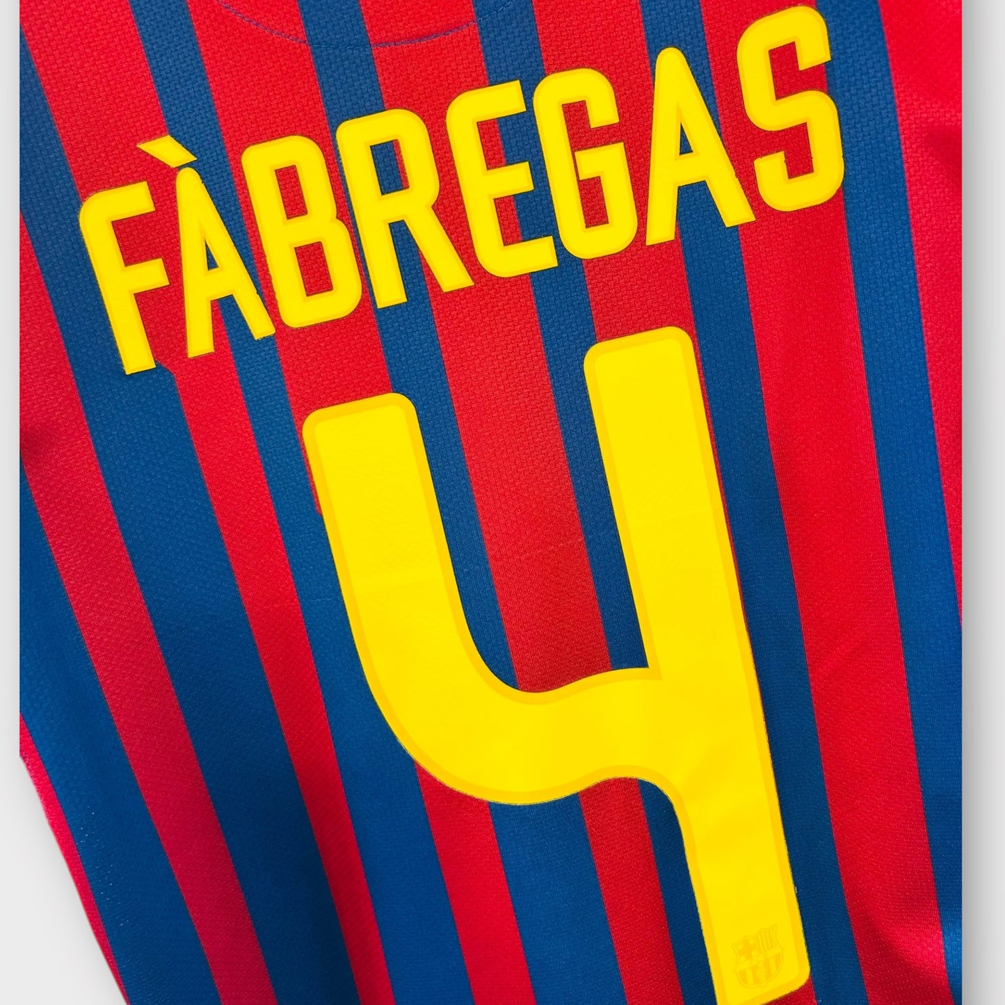 FC Barcelona 2011/12 Home - Fàbregas 4 (Small)