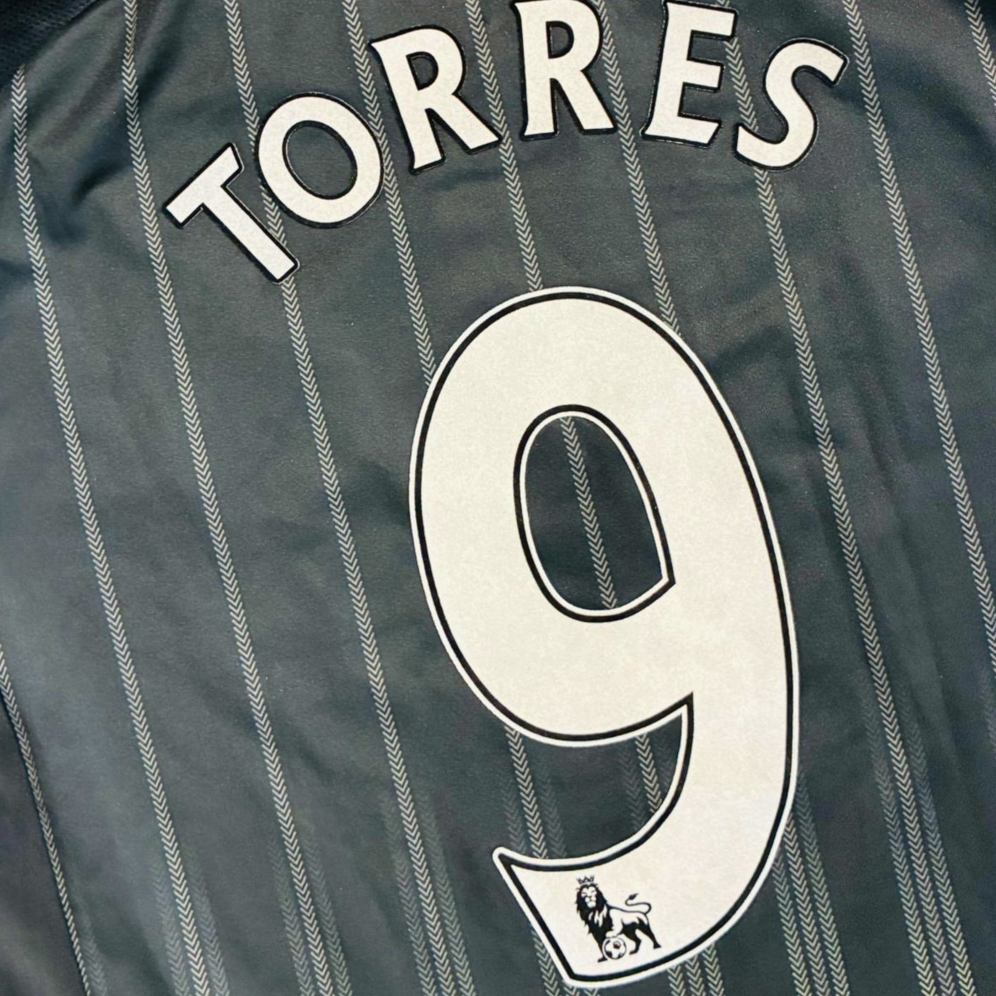 Chelsea FC 2010/11 3rd - Torres 9 (Large)