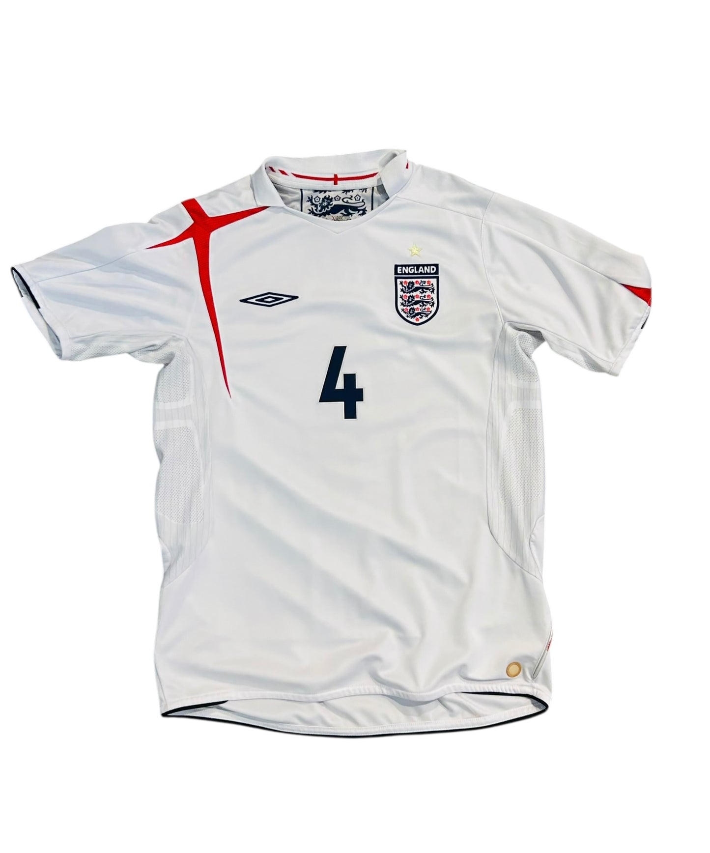 England 2006 Home - Gerrard 4 (Medium)