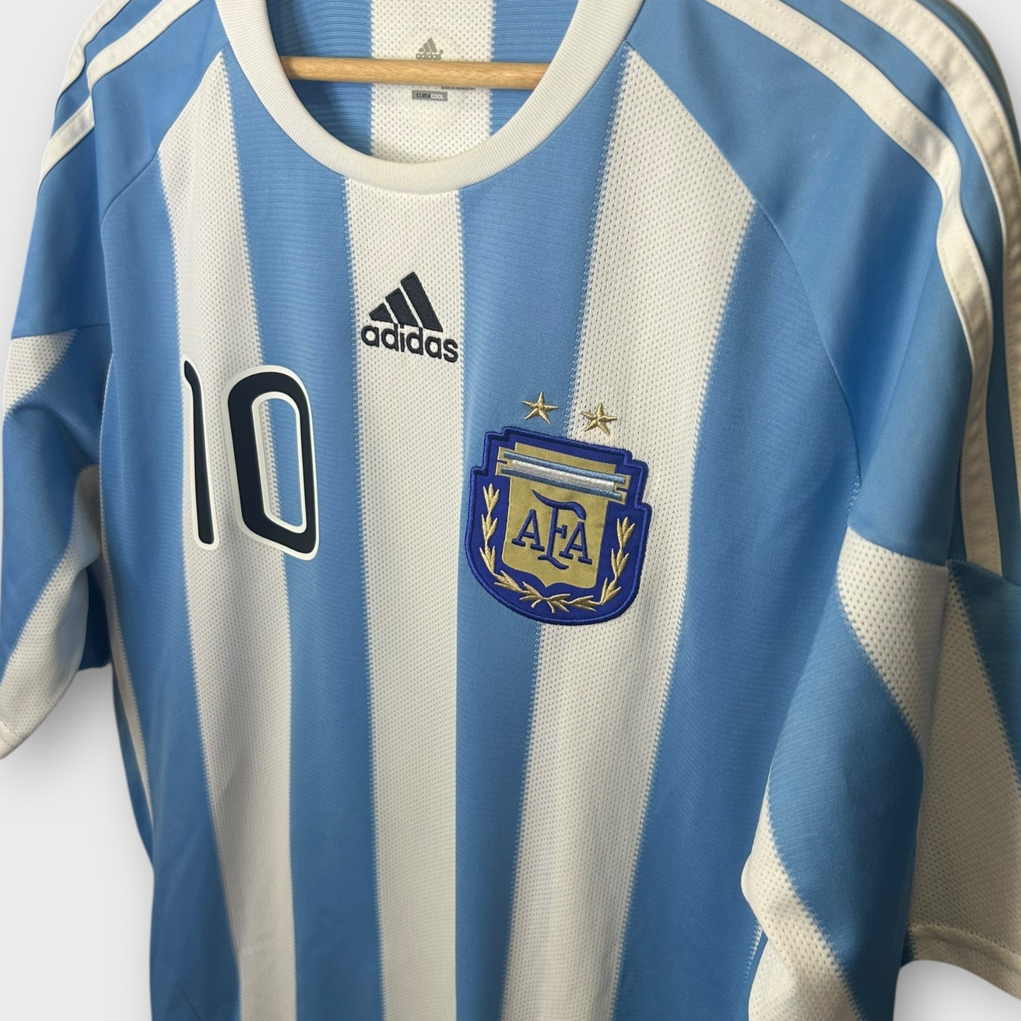 Argentina 2010/11 Home - Messi 10 – KITLAUNCH