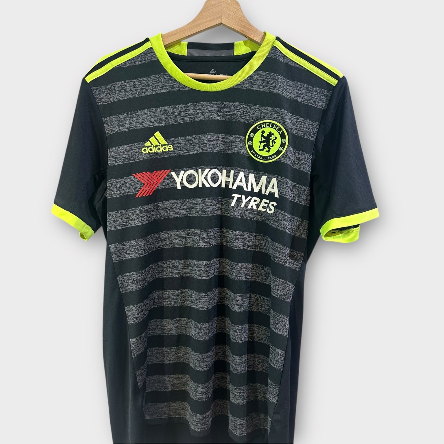 Chelsea 2016/17 Away - Hazard 10 (Medium)