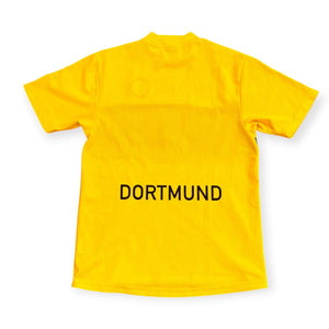 Borussia Dortmund 2002/03 Home (Multiple Sizes)