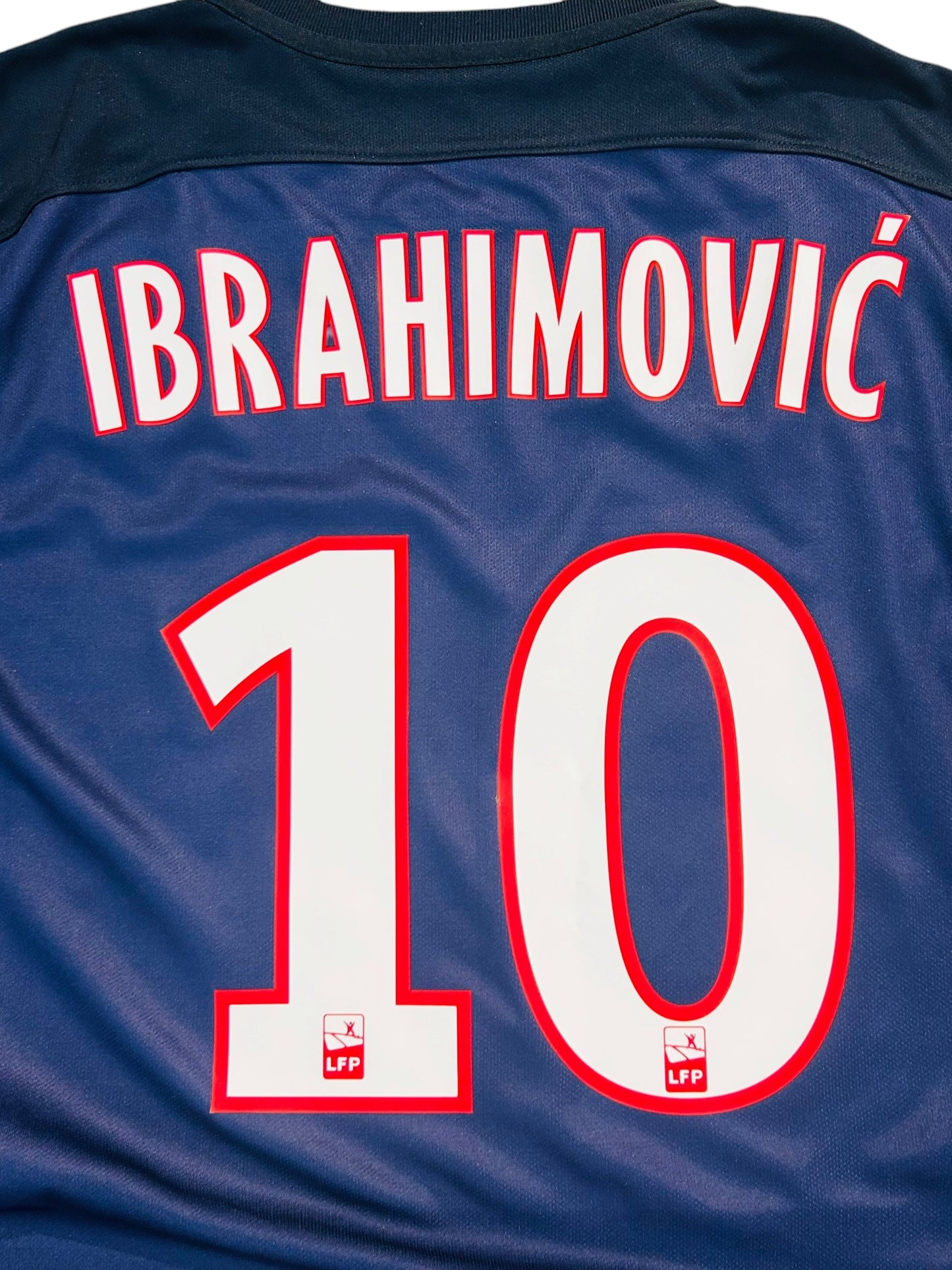 PSG 2015/16 Home - Ibrahimovic 10 (Medium)