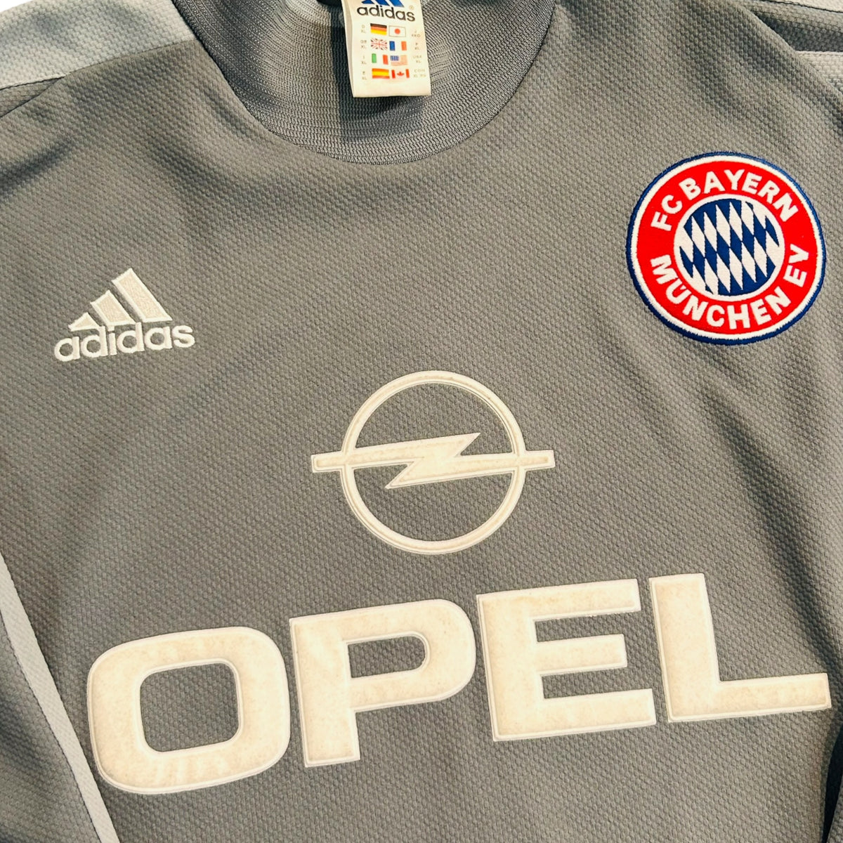 Bayern Munich 2001/02 GK - Kahn 1 (XL) - KITLAUNCH