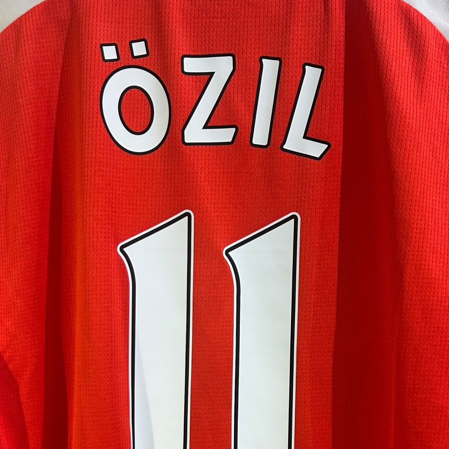 Arsenal 2017/18 Home - Özil 11 (Medium)