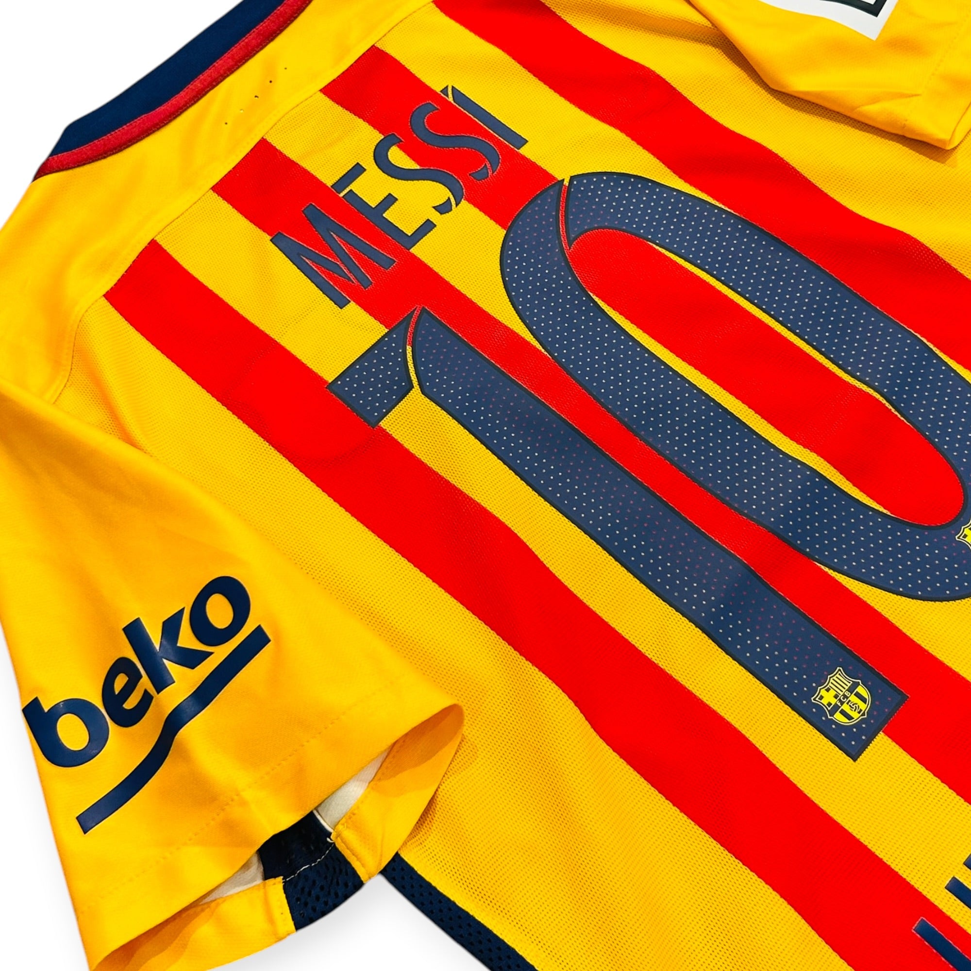 FC Barcelona 2015/16 Away Player Version - Messi 10 (Small)