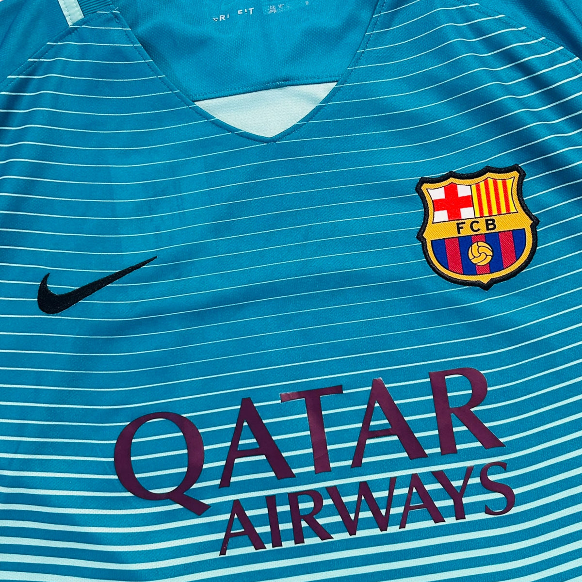 FC Barcelona 2016/17 3rd - Iniesta 8 (XL) - KITLAUNCH