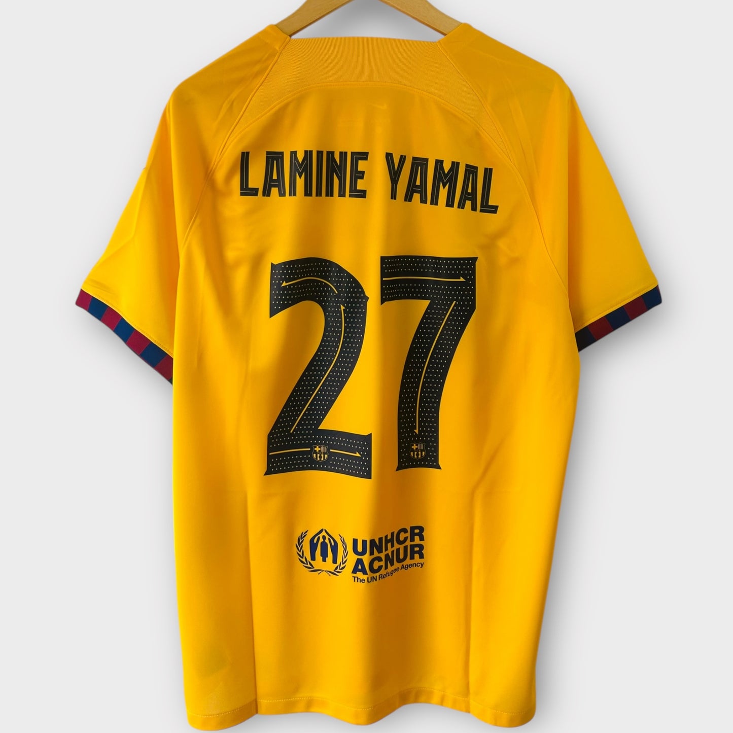 FC Barcelona 2023/24 Senyera 4th - Lamine Yamal *NEW* (XL)
