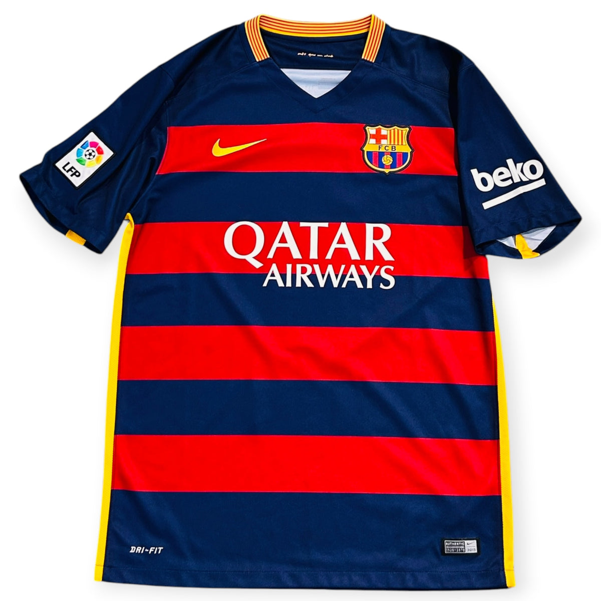 FC Barcelona 2015/16 Home - Neymar Jr 11 (Medium) - KITLAUNCH