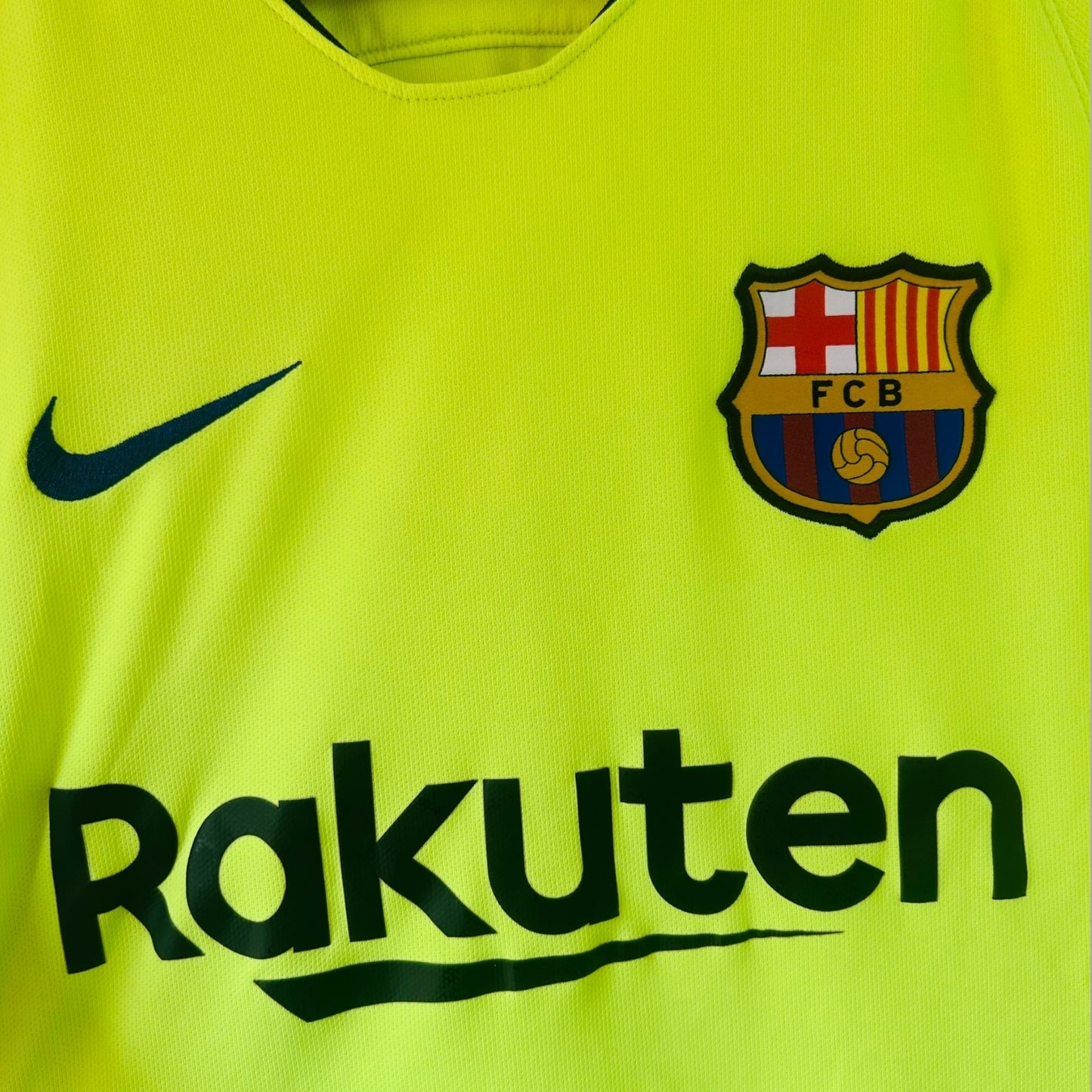 FC Barcelona 2018/19 Away - Messi 10 (Small)