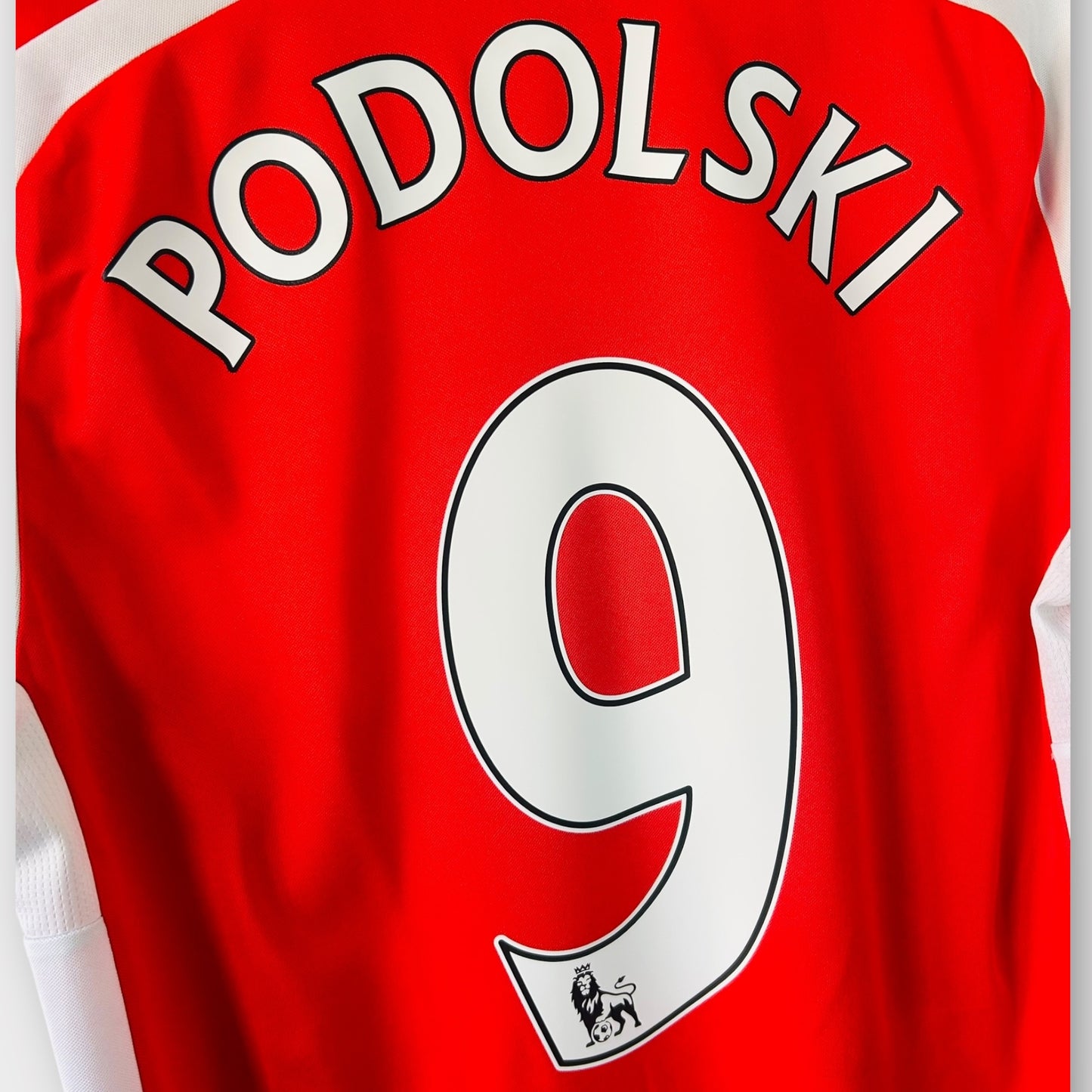 Arsenal 2014/15 Home - Podolski 9 (Medium)